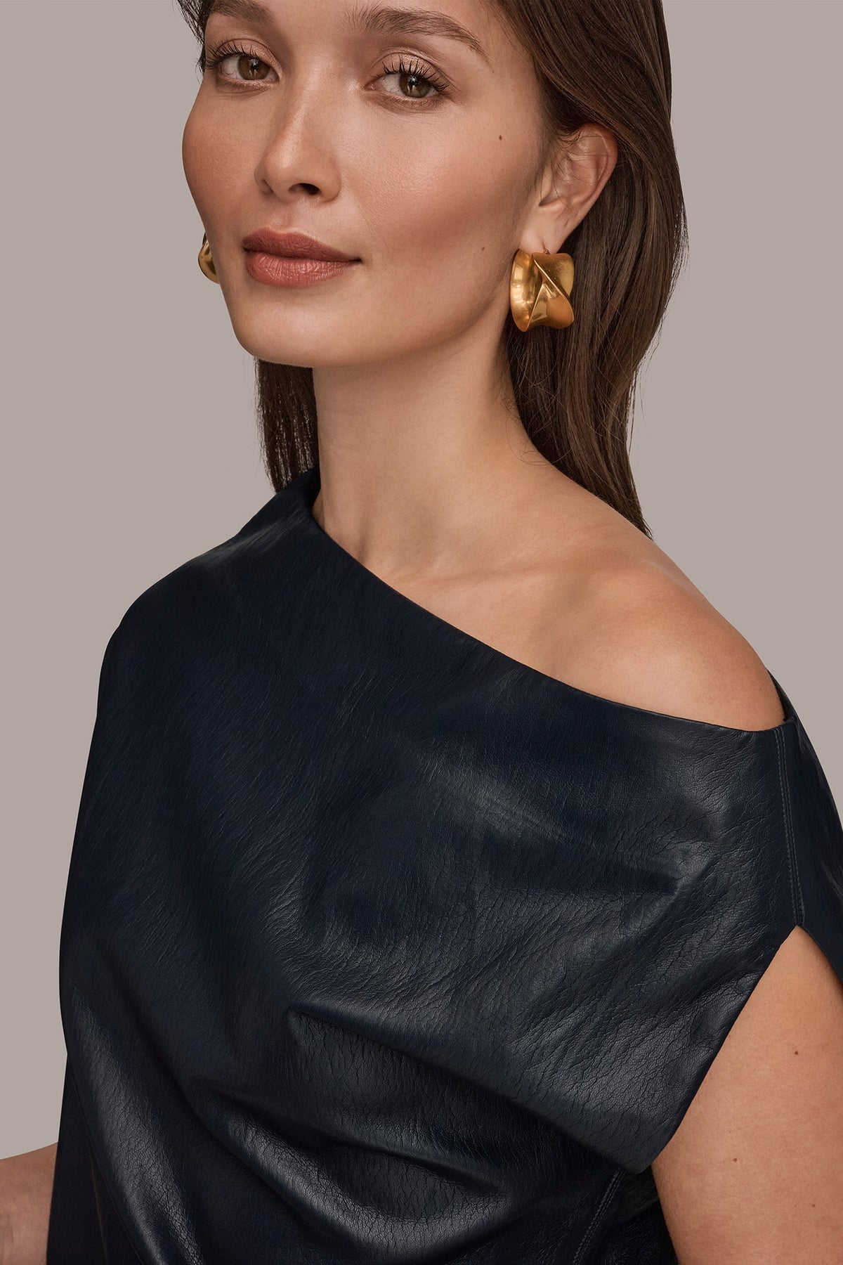 ASYMMETRIC ANGLE HEM TOP - Nightfall