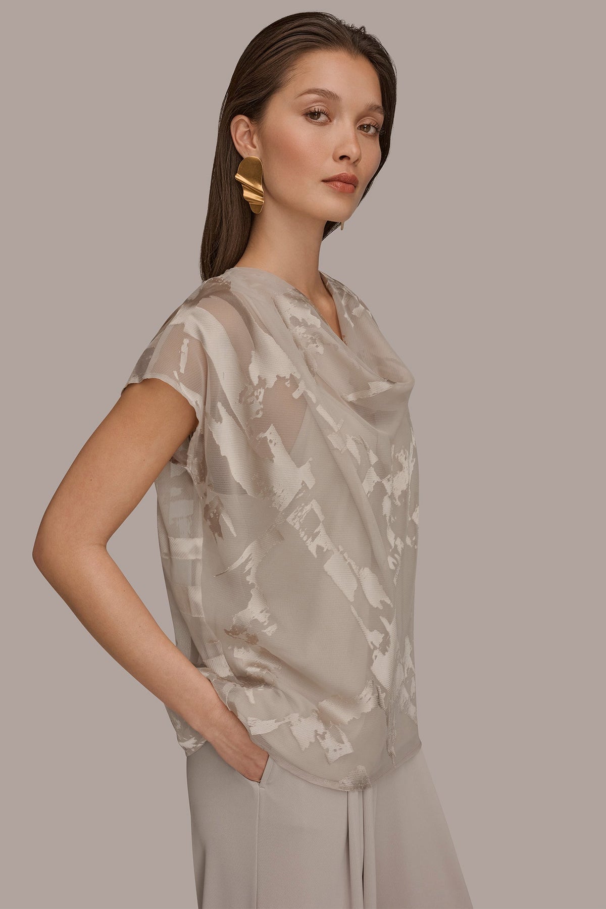 SATIN ABSTRACT BURNOUT TOP - Tuscan Grey
