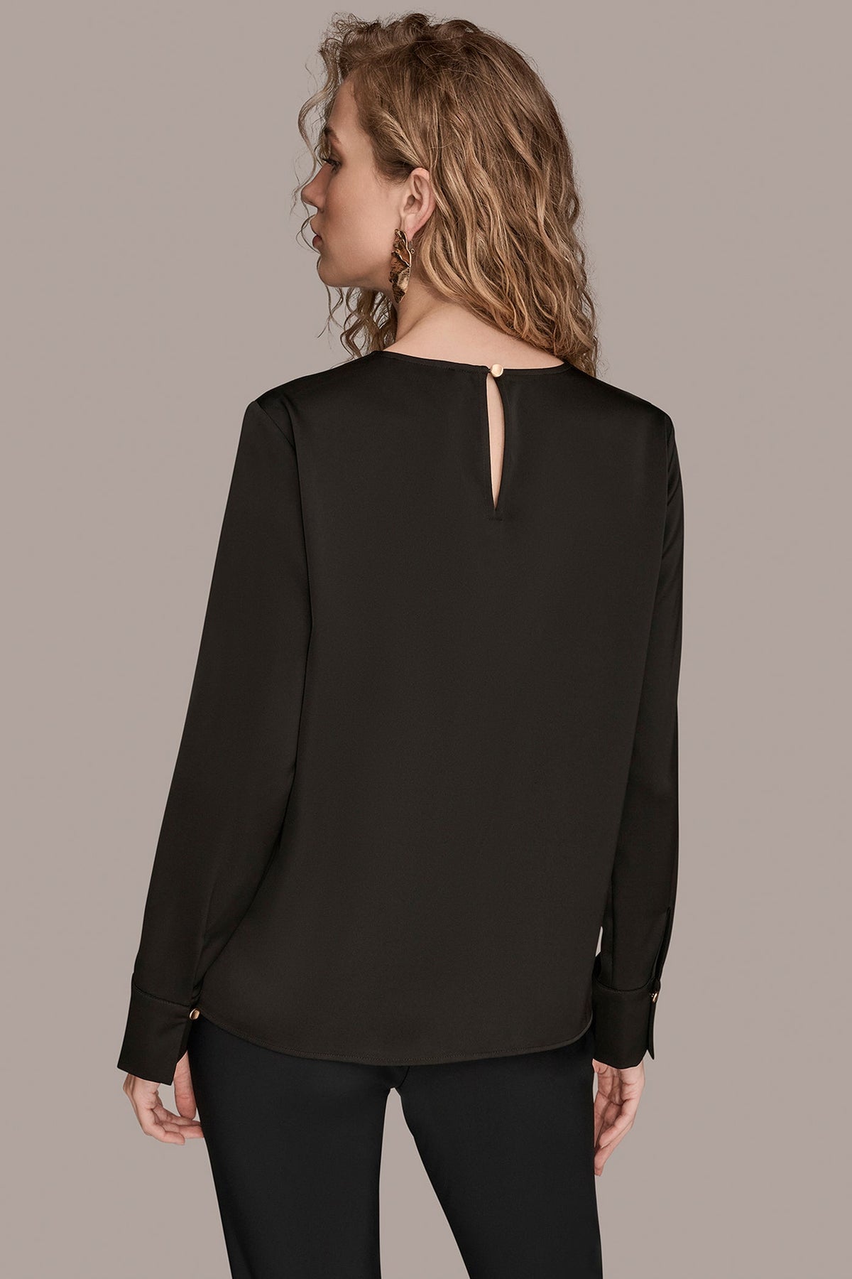 LONG SLEEVE RING V-NECK BLOUSE - Black