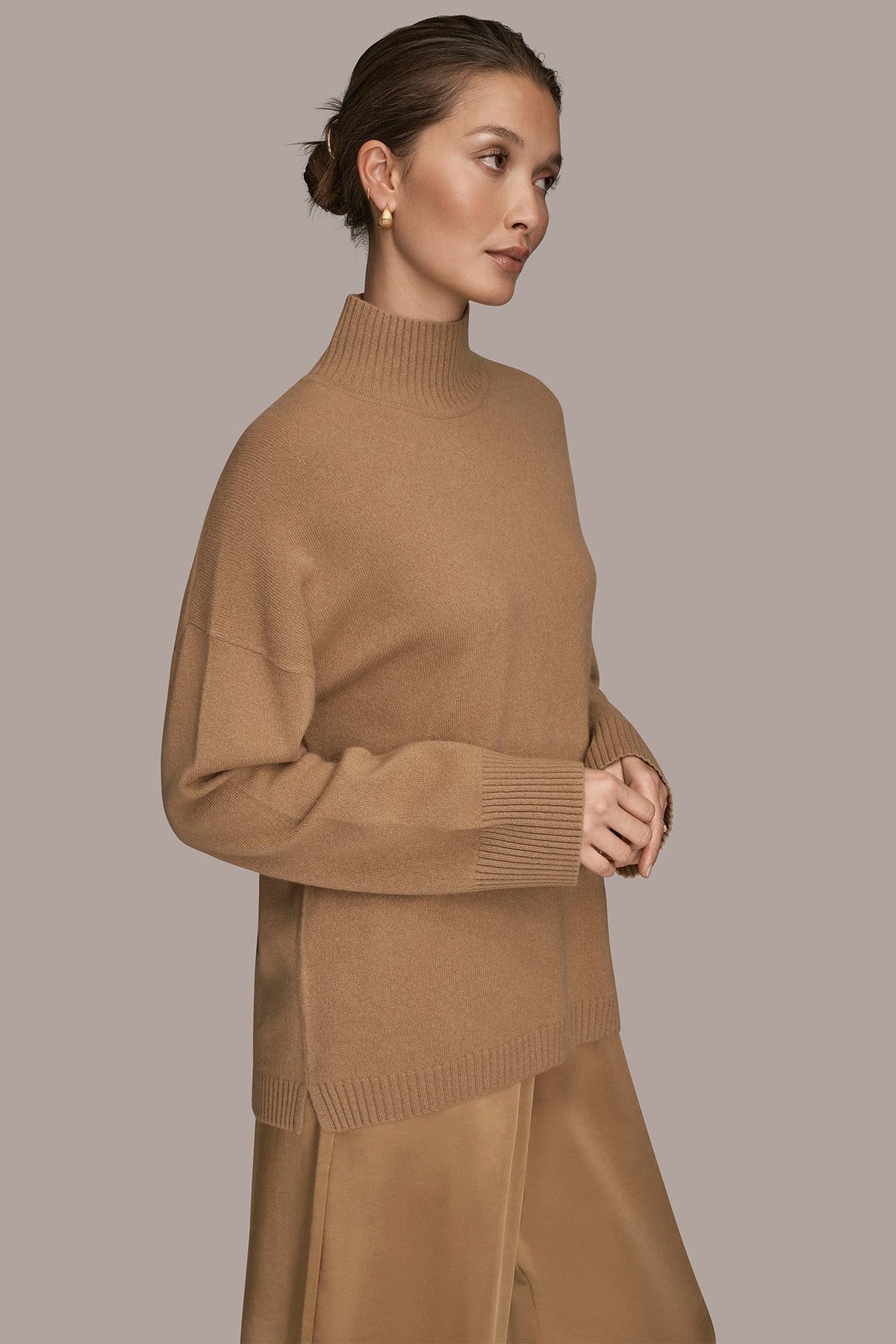 WOOL AND CASHMERE-BLEND MOCK-NECK SWEATER - FAWN