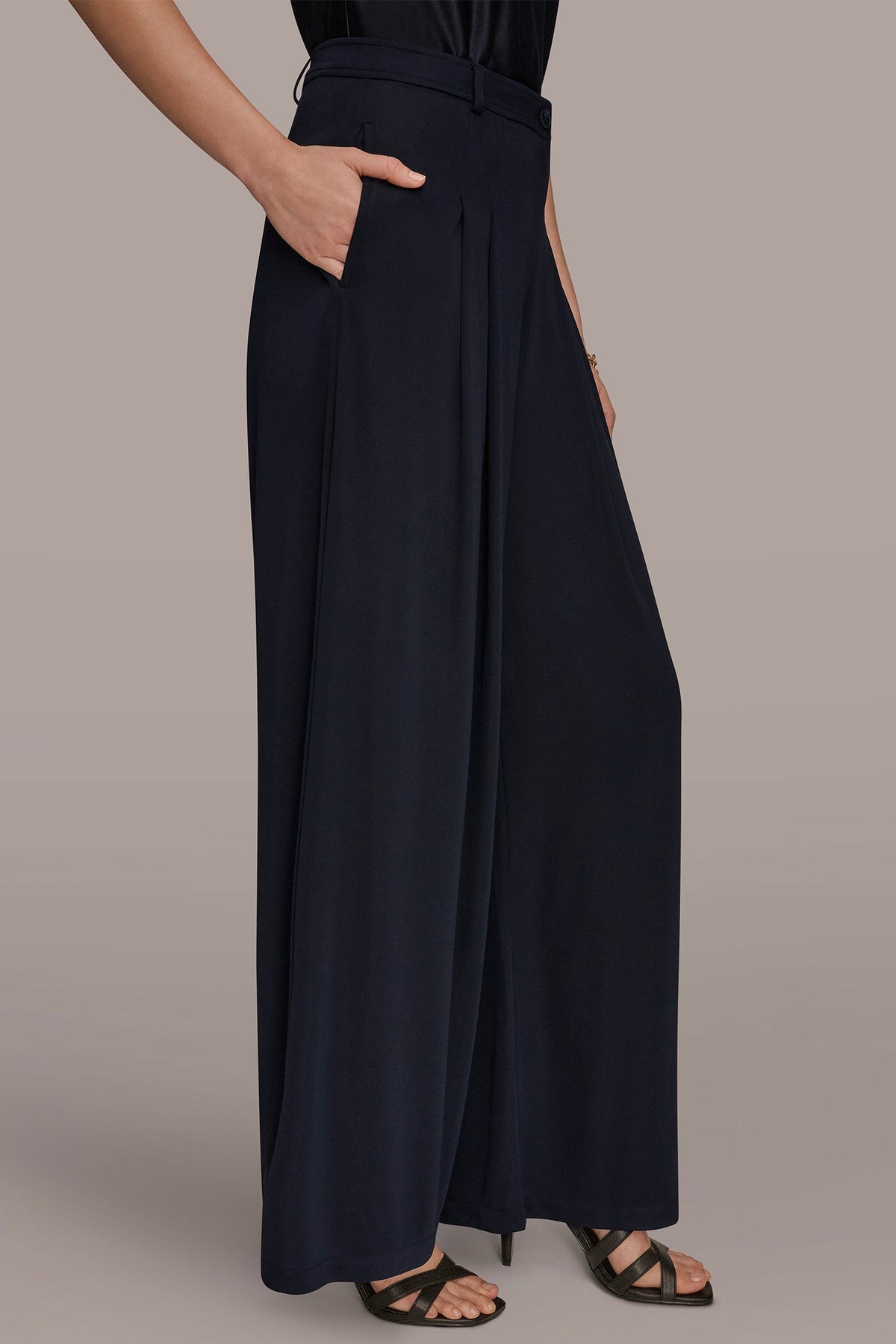 PLEATED KNIT PANT - Nightfall