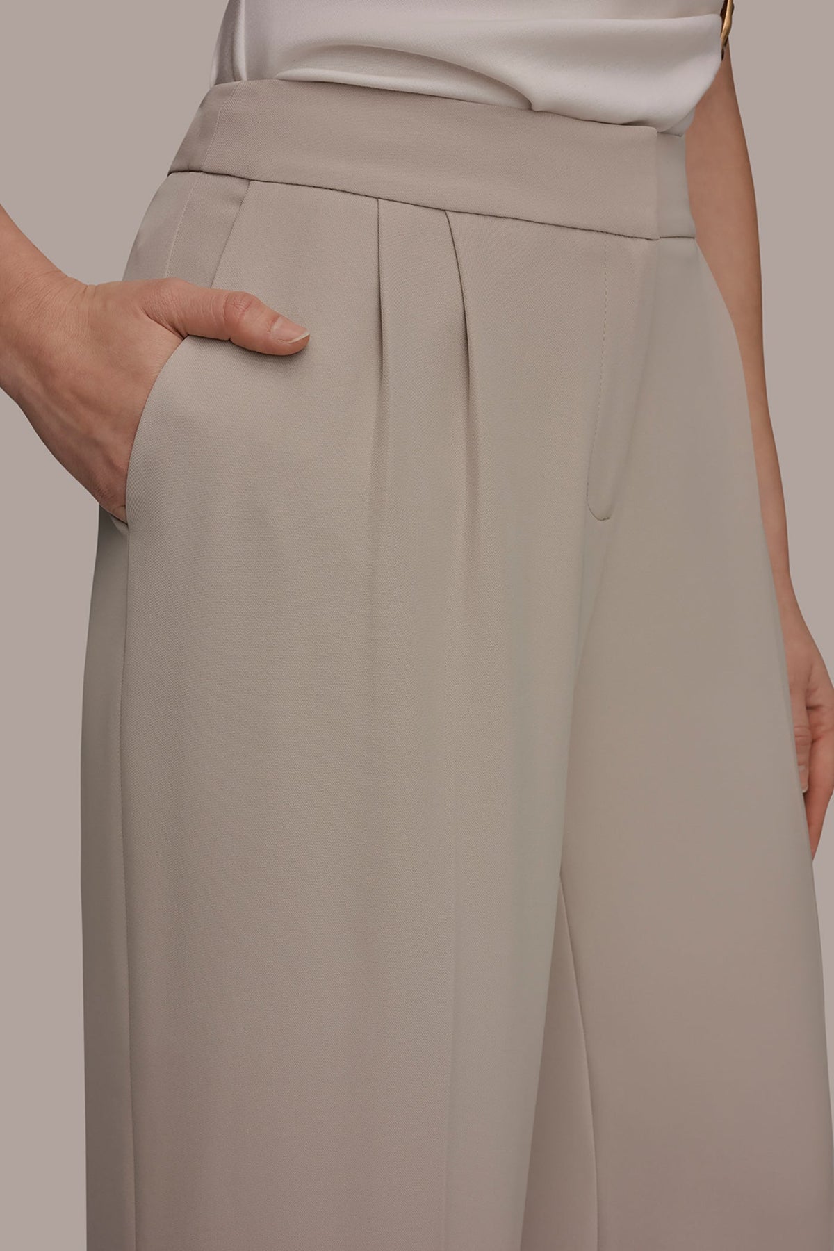 MID-RISE PLEATED WIDE-LEG SUIT PANT - Turin
