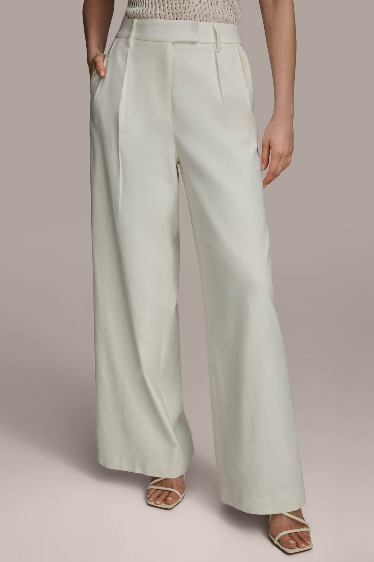 PLEATED WIDE LEG PANT - CREAM