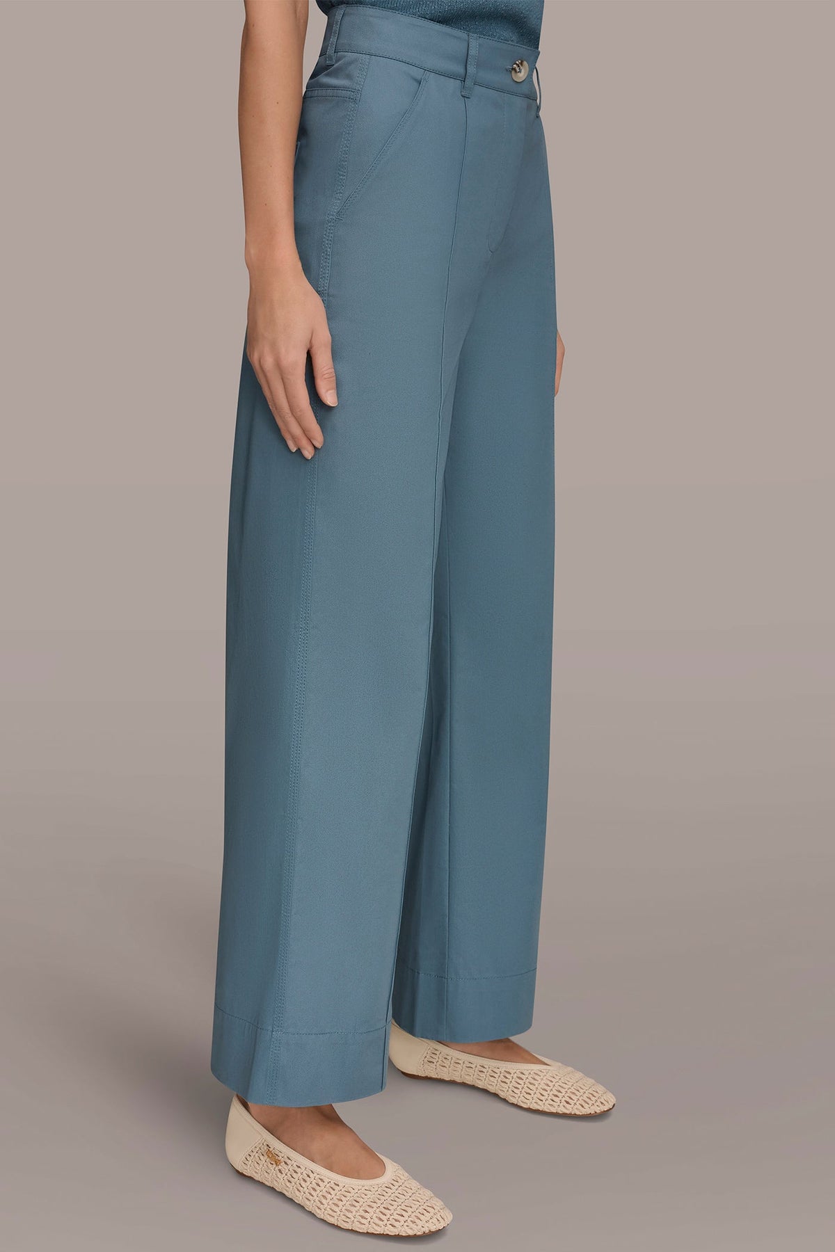 HIGH-RISE PINTUCKED WIDE-LEG TROUSER - Washed Indigo