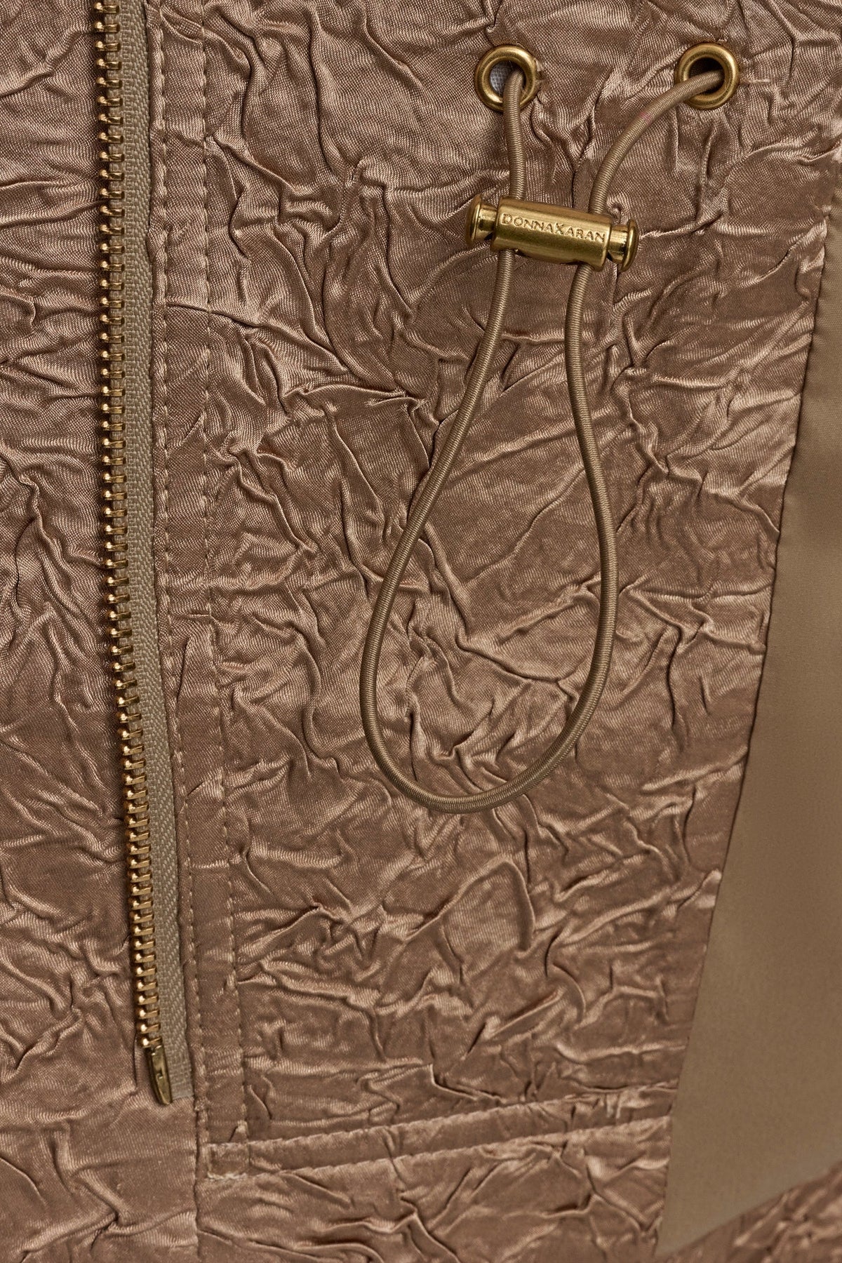 TEXT ZIP FRONT VEST - HAZELNUT