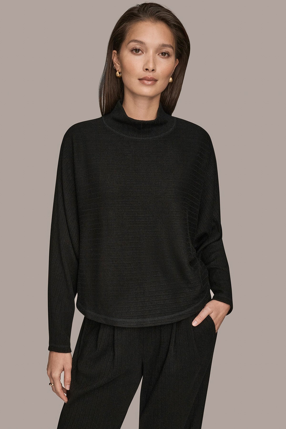 MOCK-NECK TOP - Black