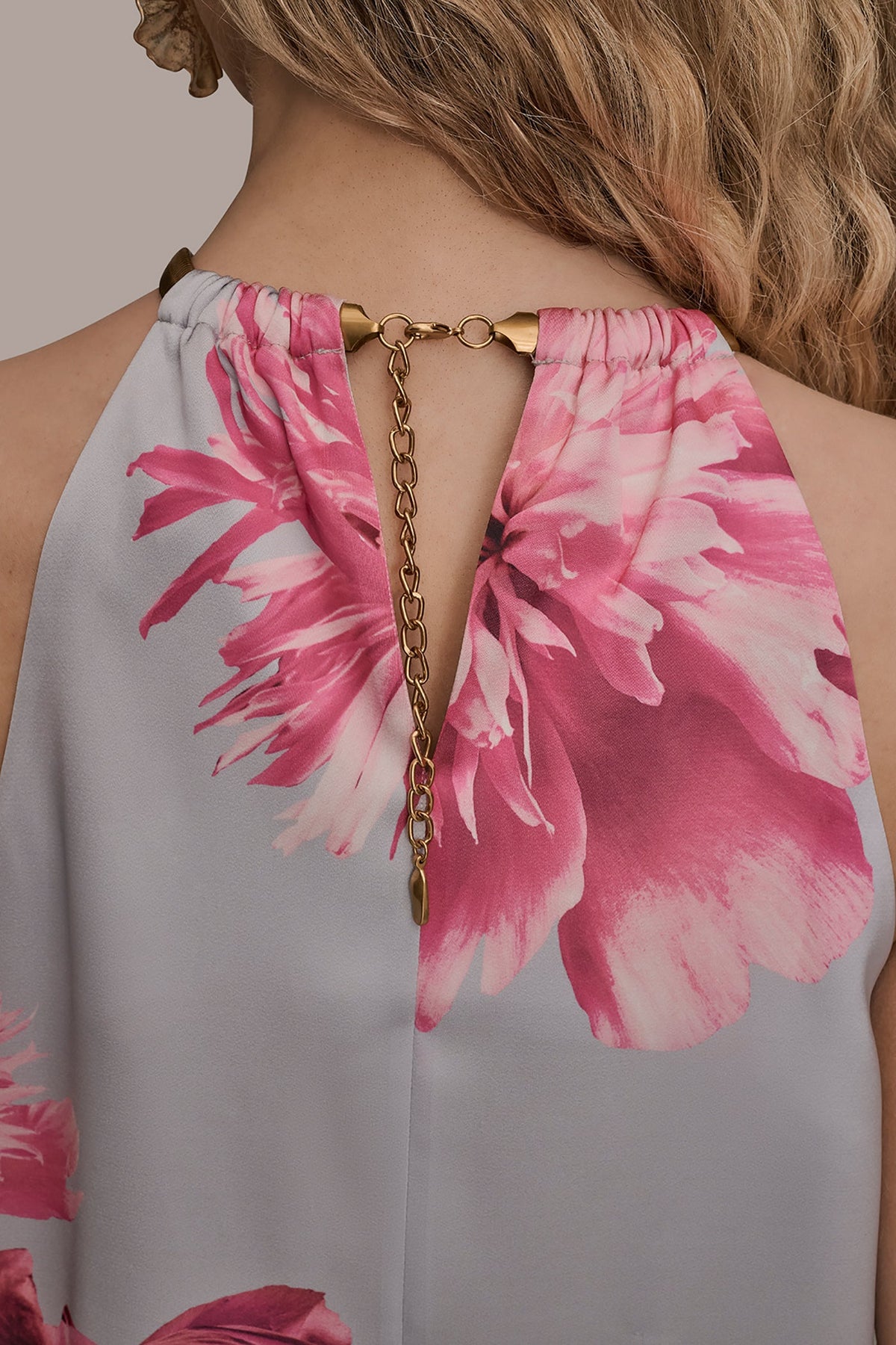 FLORAL TWIST-NECK HALTER BLOUSE - PINK SANDS MULTI