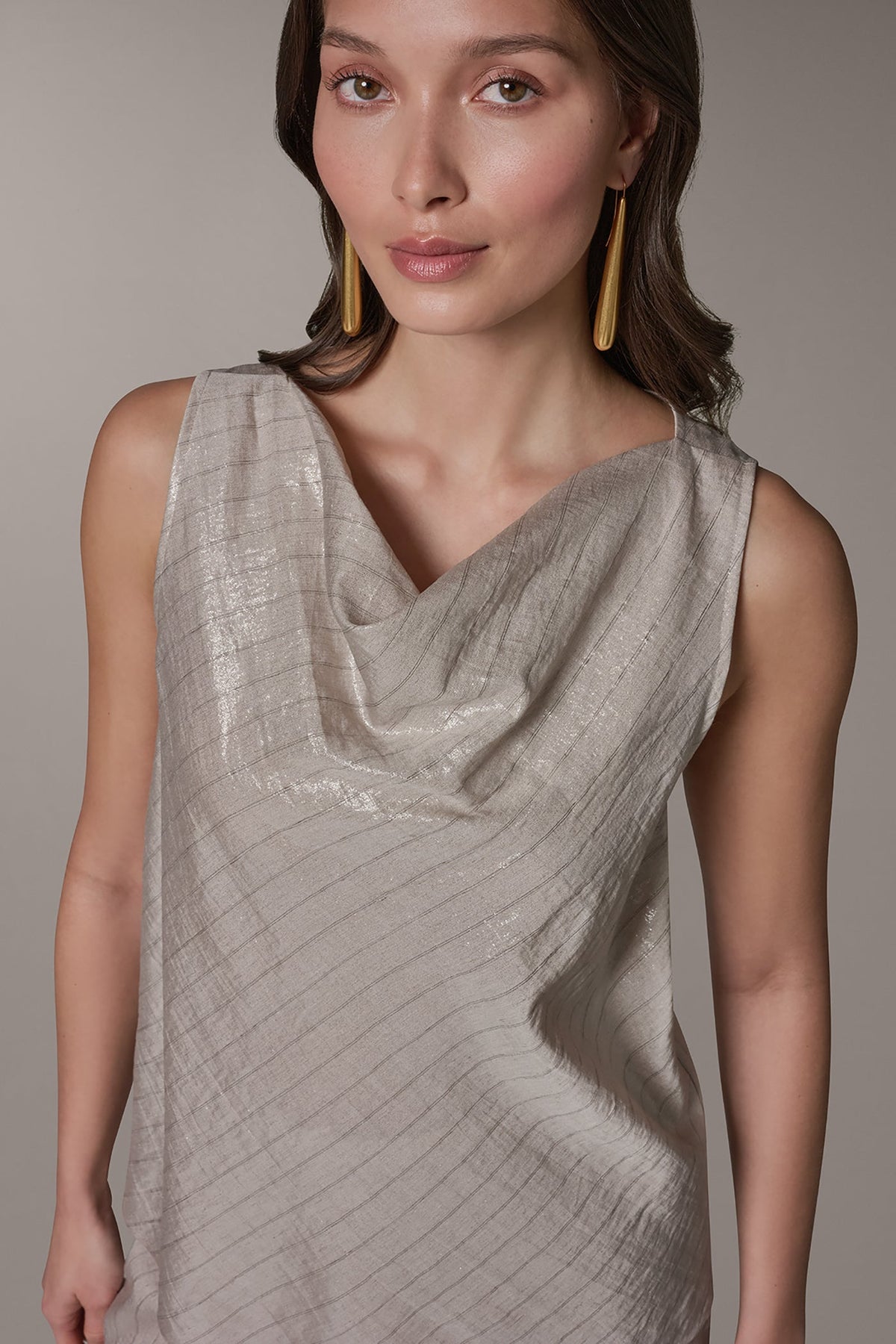 SLEEVELESS METALLIC PINSTRIPE TOP - Sisal/Canyon