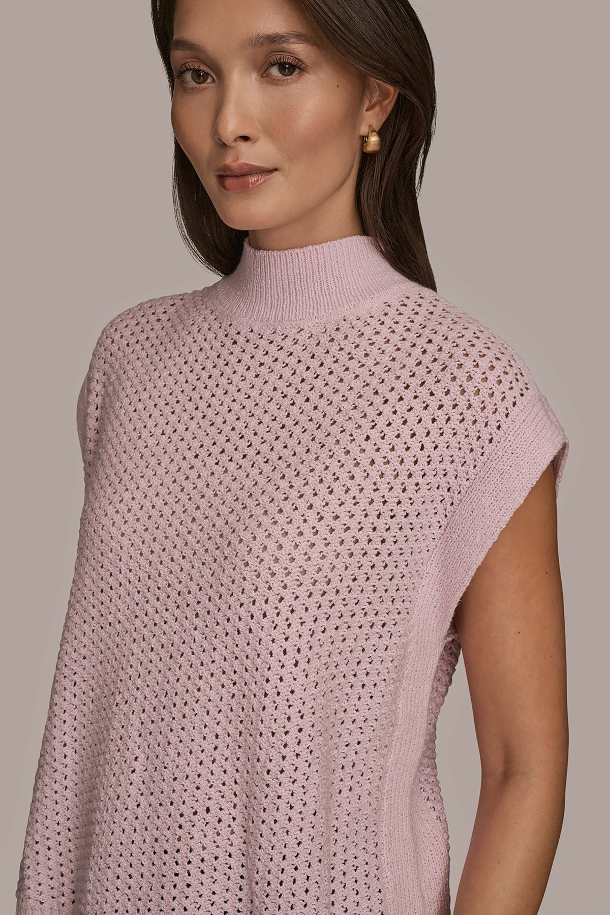 SLEEVELESS MOCK-NECK OPEN STITCH SWEATER - PINK WISTERIA