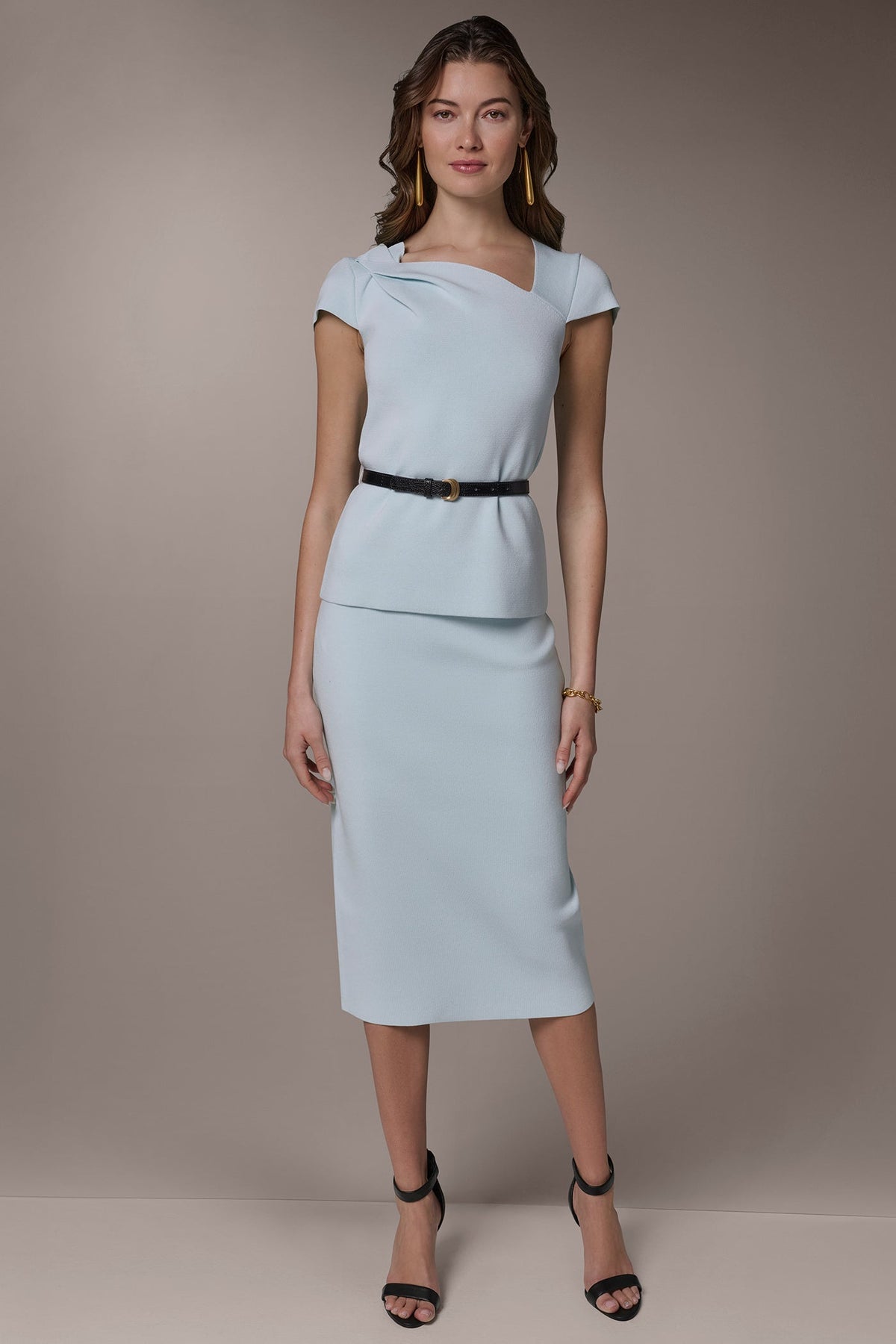 ASYMMETRIC TOP - Skylight