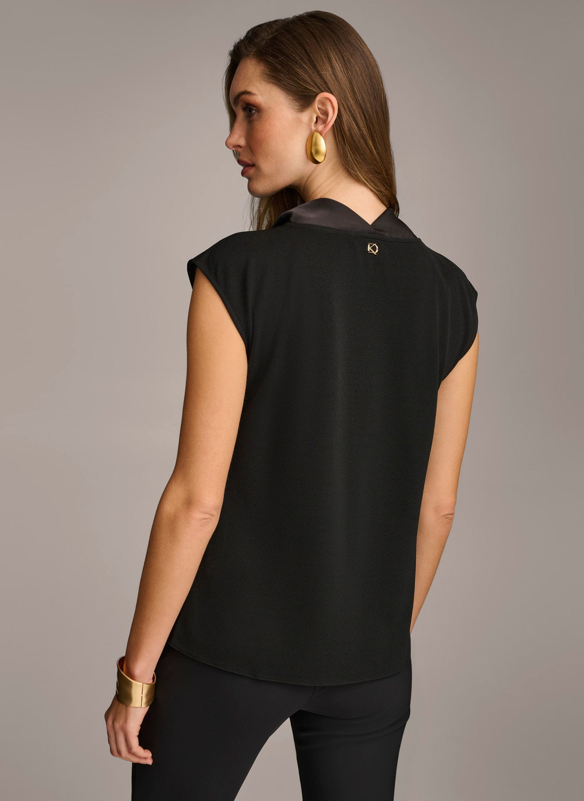 SLEEVELESS COWL NECK TOP - Black