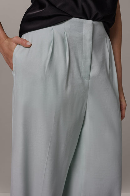 EXTRA HIGH-RISE PLEATED WIDE-LEG PANT - Skylight