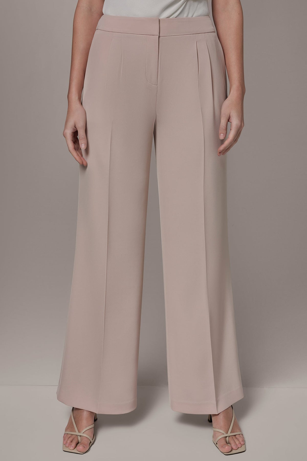 MID-RISE PLEATED WIDE-LEG SUIT PANT - Snow Petal