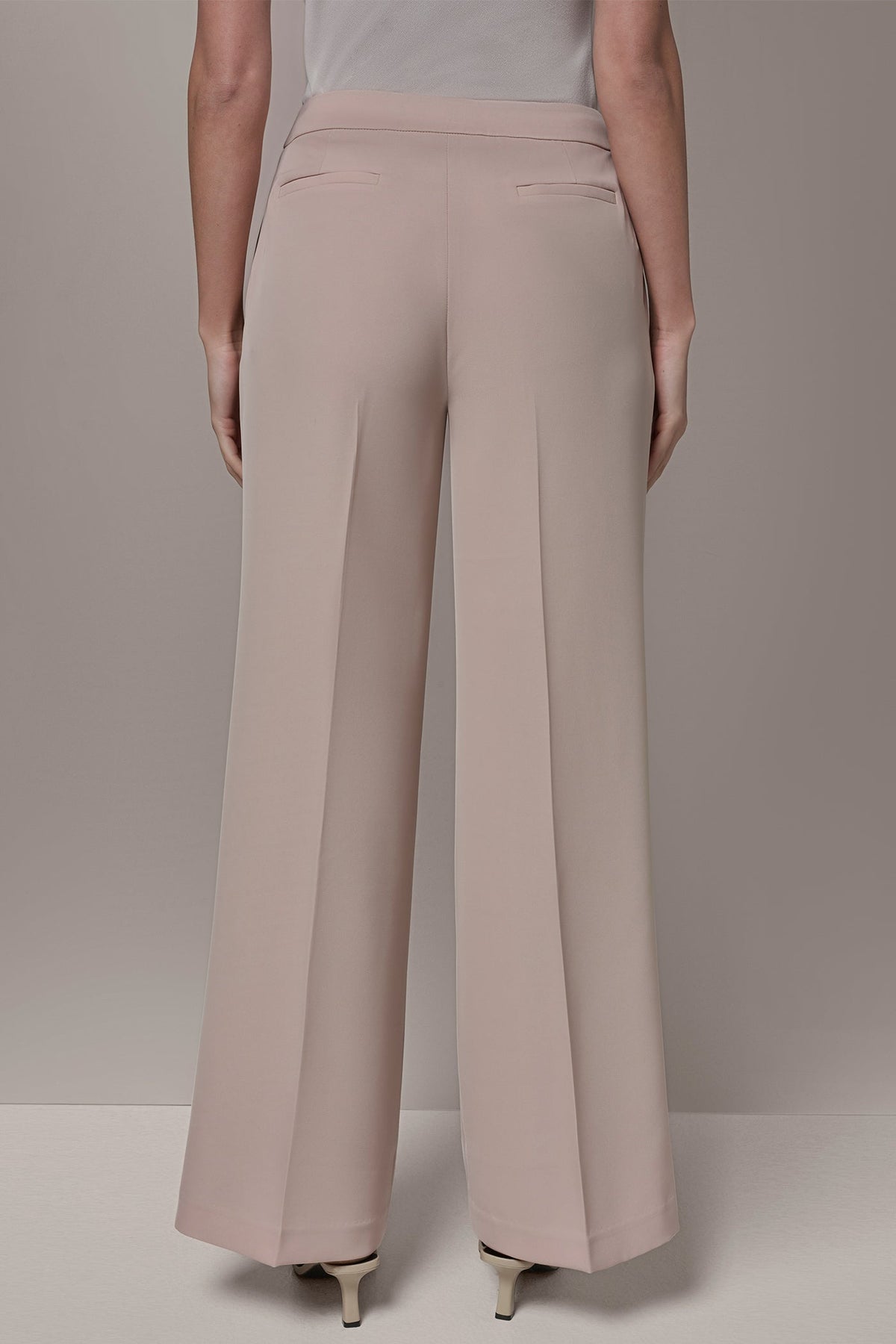 MID-RISE PLEATED WIDE-LEG SUIT PANT - Snow Petal