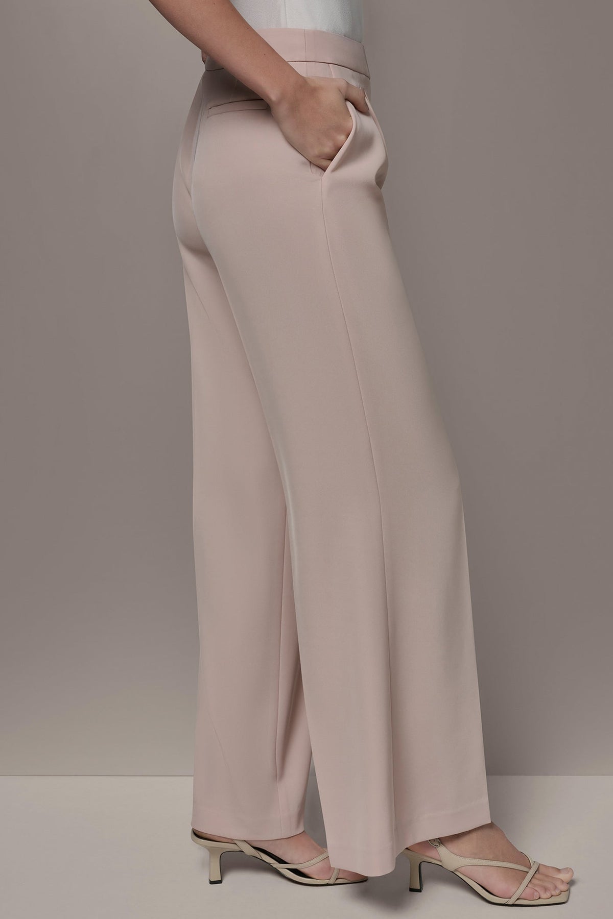 MID-RISE PLEATED WIDE-LEG SUIT PANT - Snow Petal
