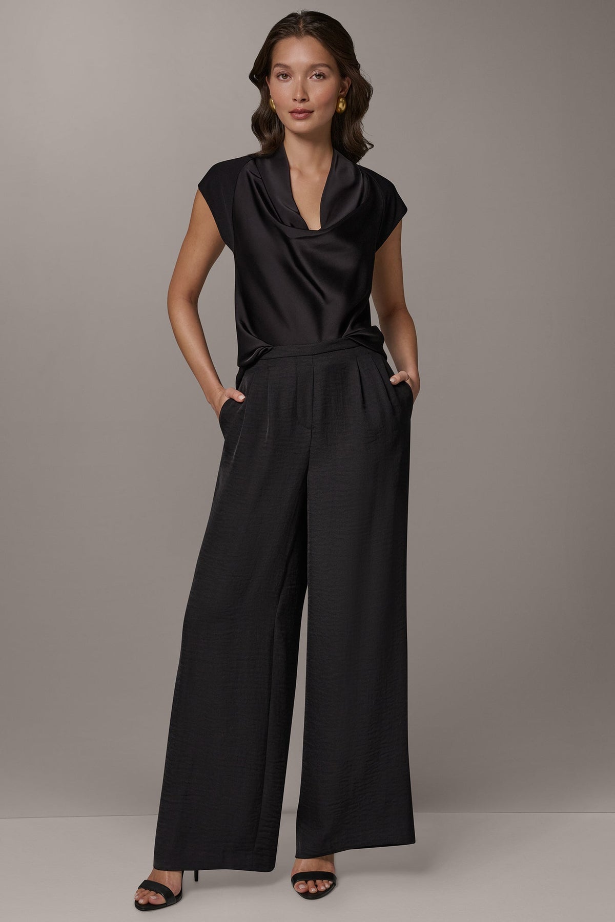 EXTRA HIGH-RISE PLEATED RELAXED PULL-ON PANT - Black