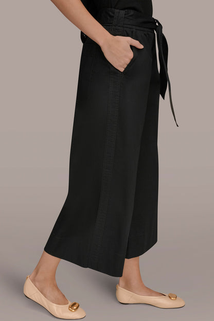 CROPPED MID-RISE WIDE-LEG PANT - Black