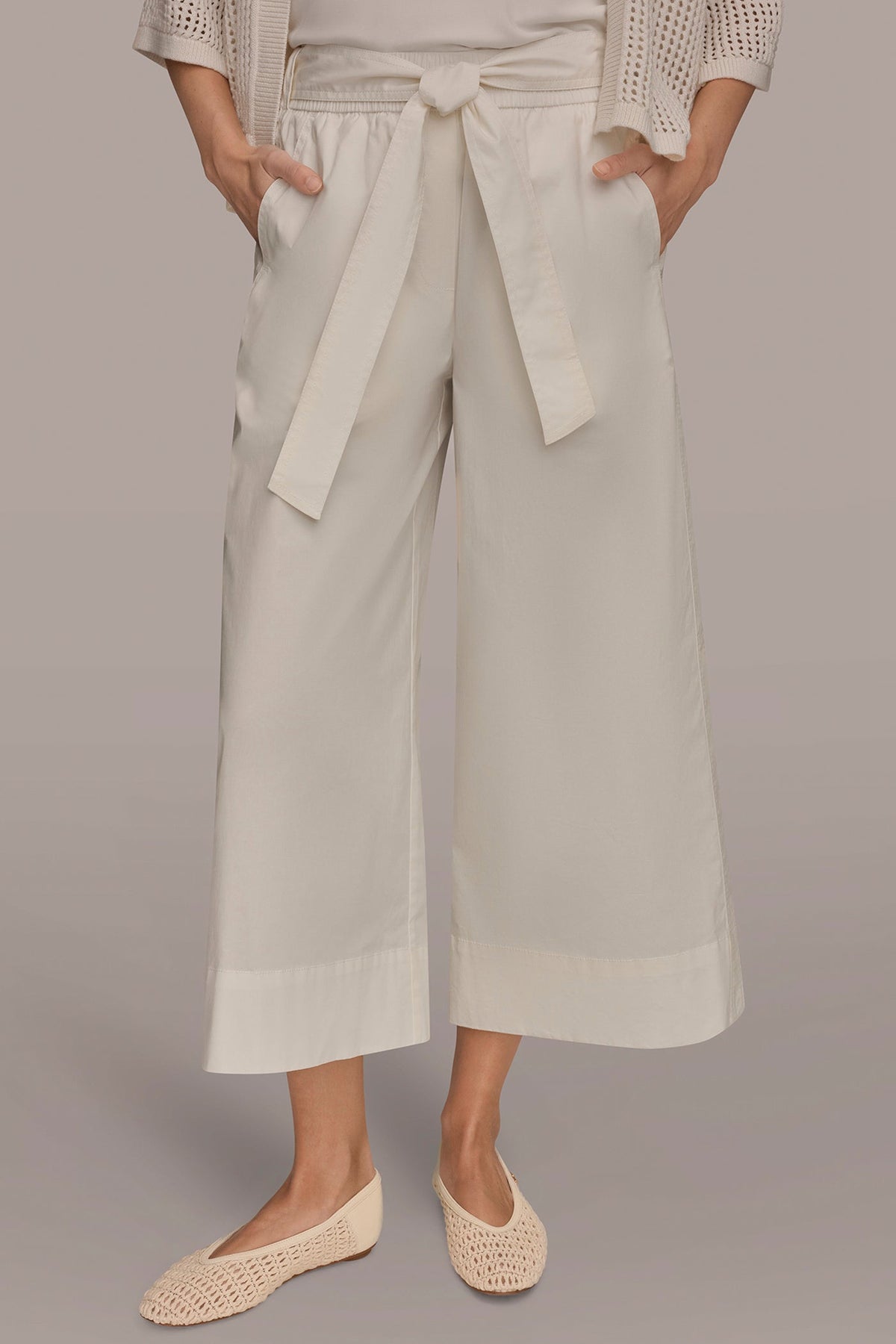 CROPPED MID-RISE WIDE-LEG PANT - Cream