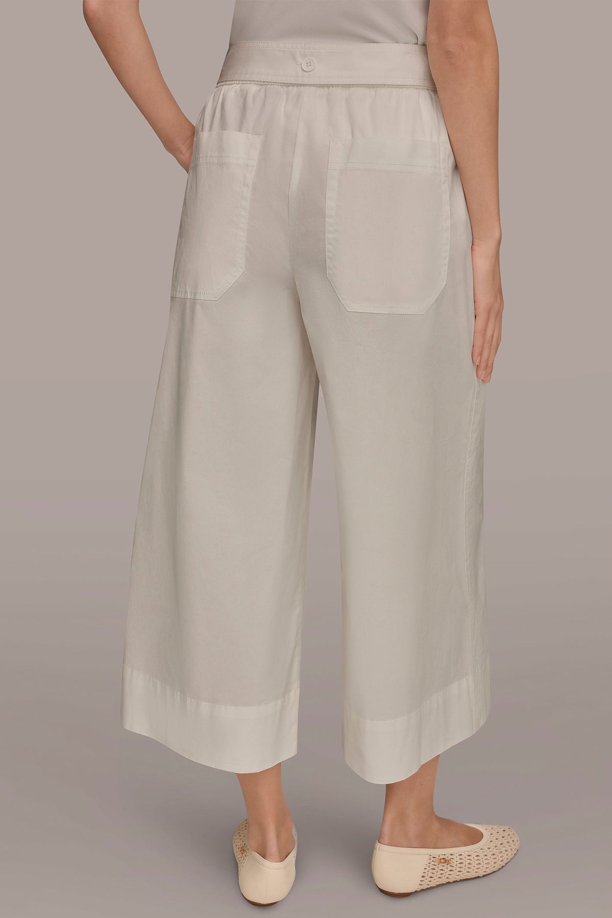 CROPPED MID-RISE WIDE-LEG PANT - Cream