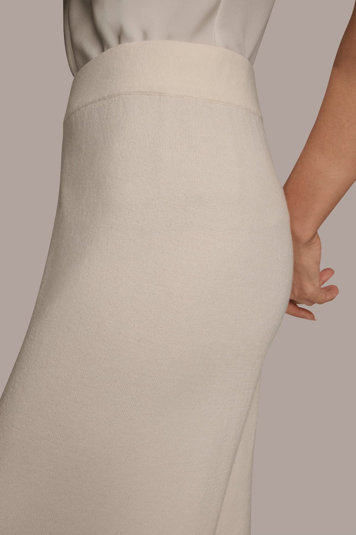 HIGH-RISE WIDE-LEG SWEATER ANKLE PANT - cream