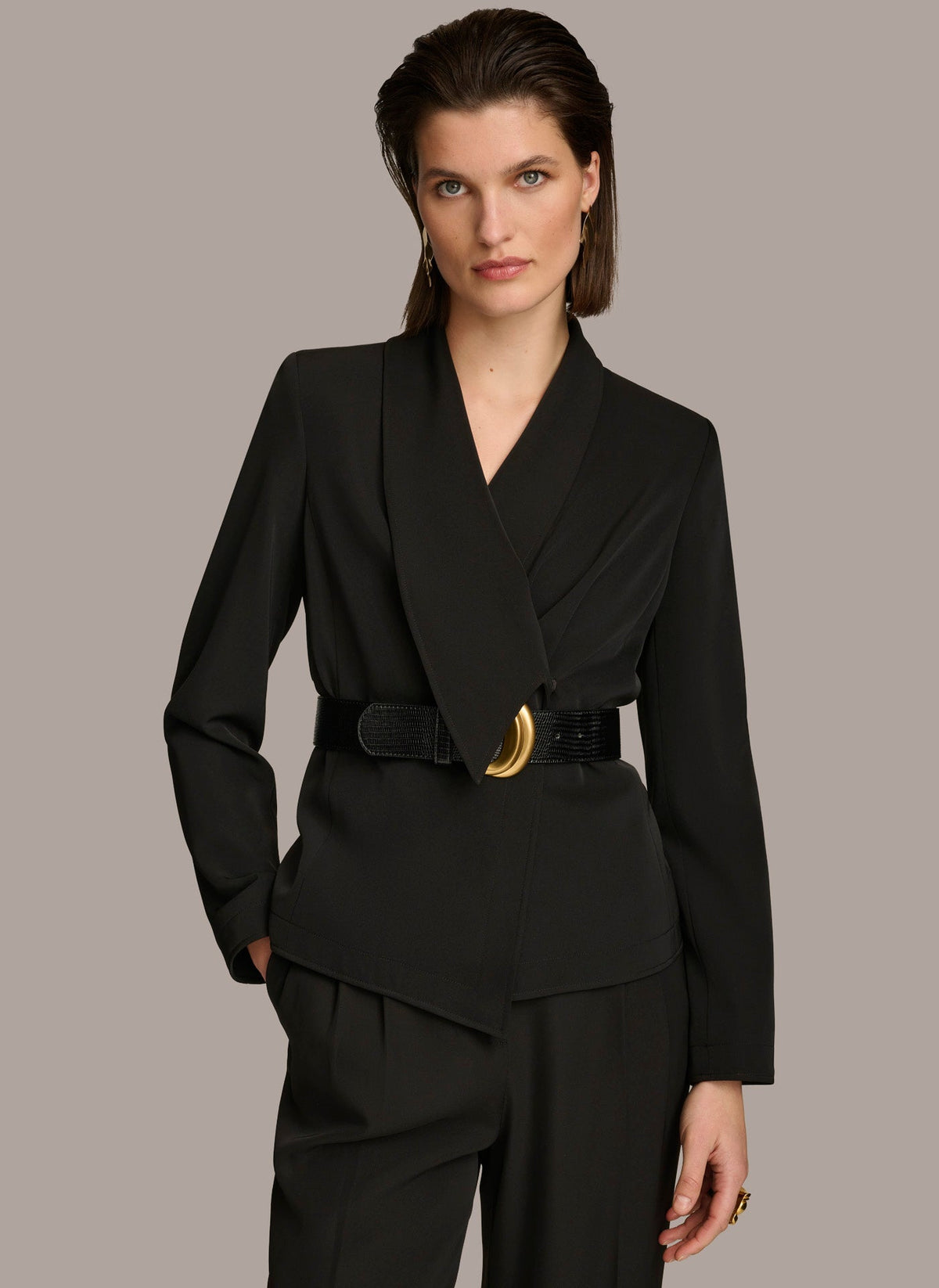 BELTED BLAZER - Black
