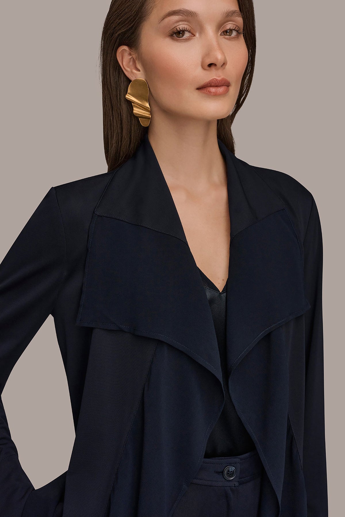 RUFFLE-FRONT JACKET - Nightfall