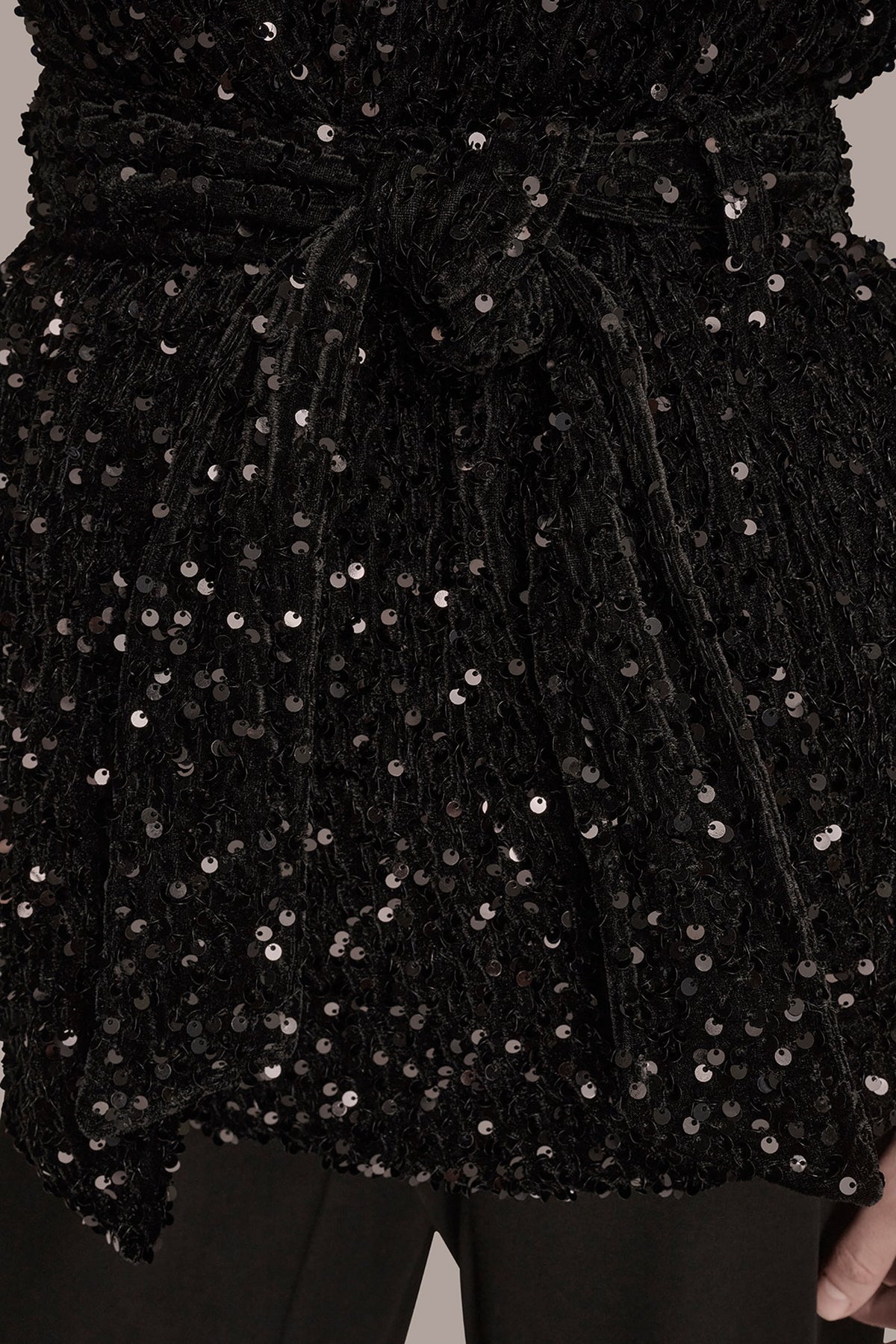 SEQUIN VEST - Black