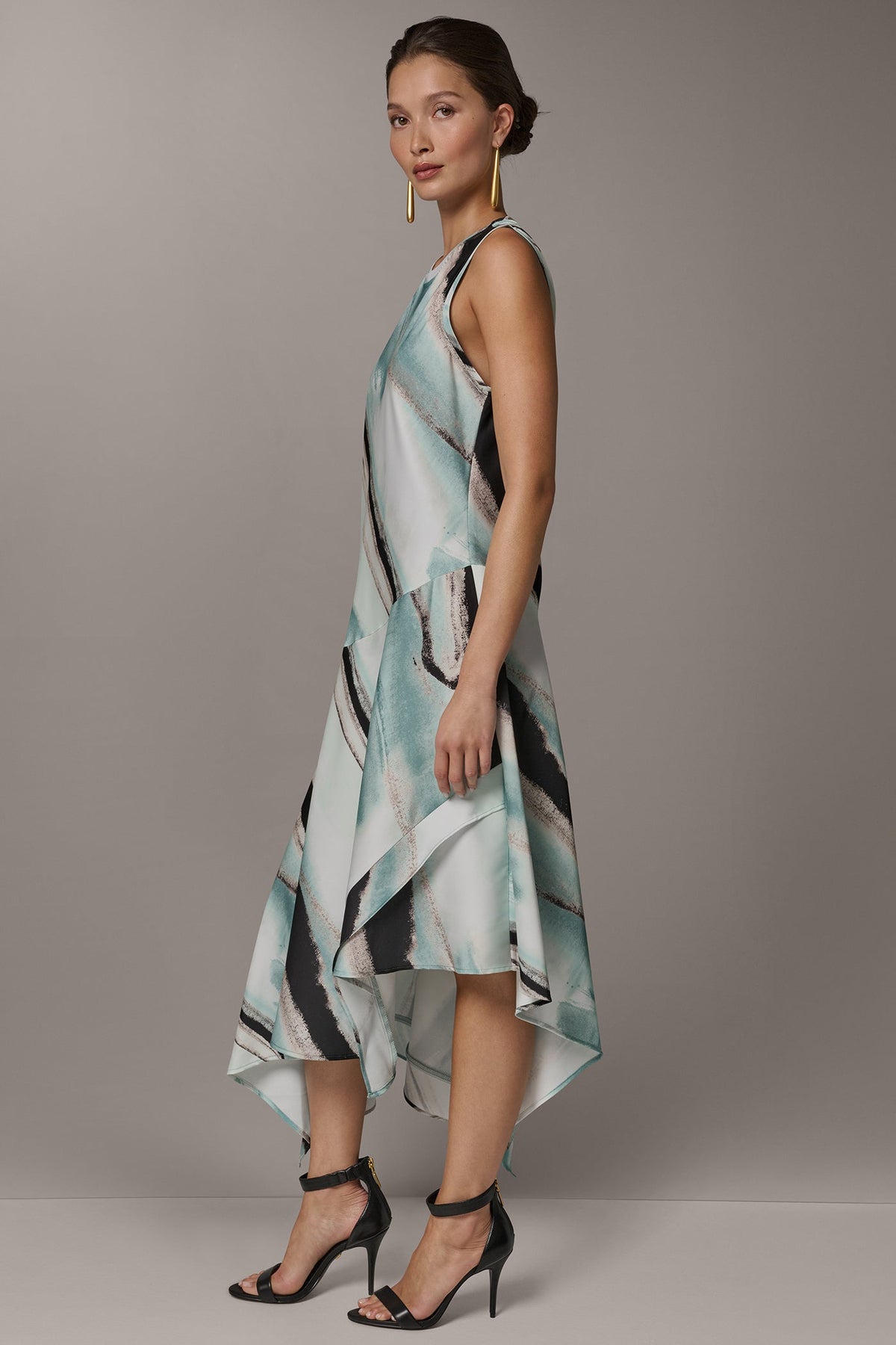 ASYMMETRIC PRINTED MIDI FIT AND FLARE DRESS - Waterlily Multi