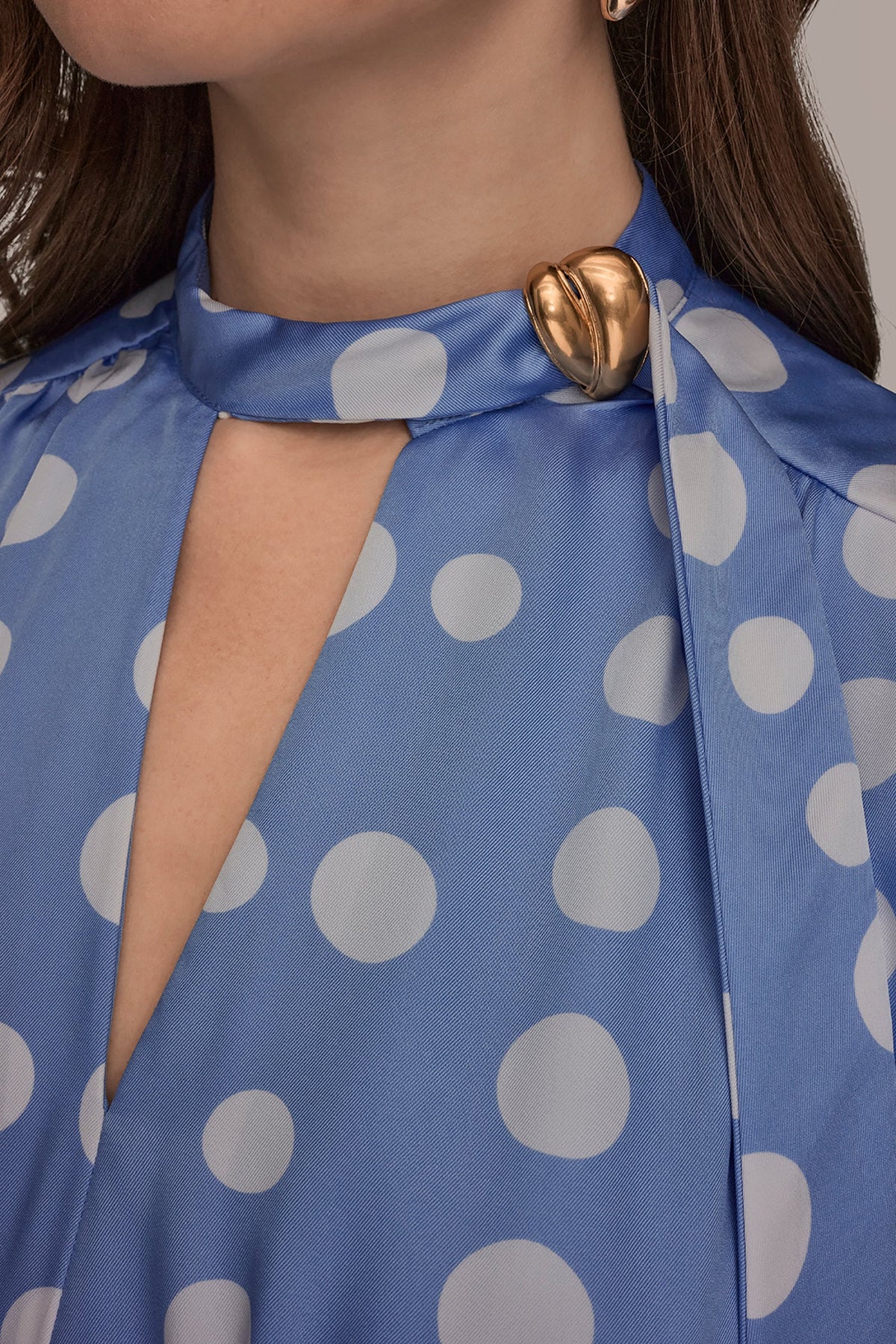 SATIN POLKA-DOT TIE-NECK MIDI DRESS - CIELO/CREAM