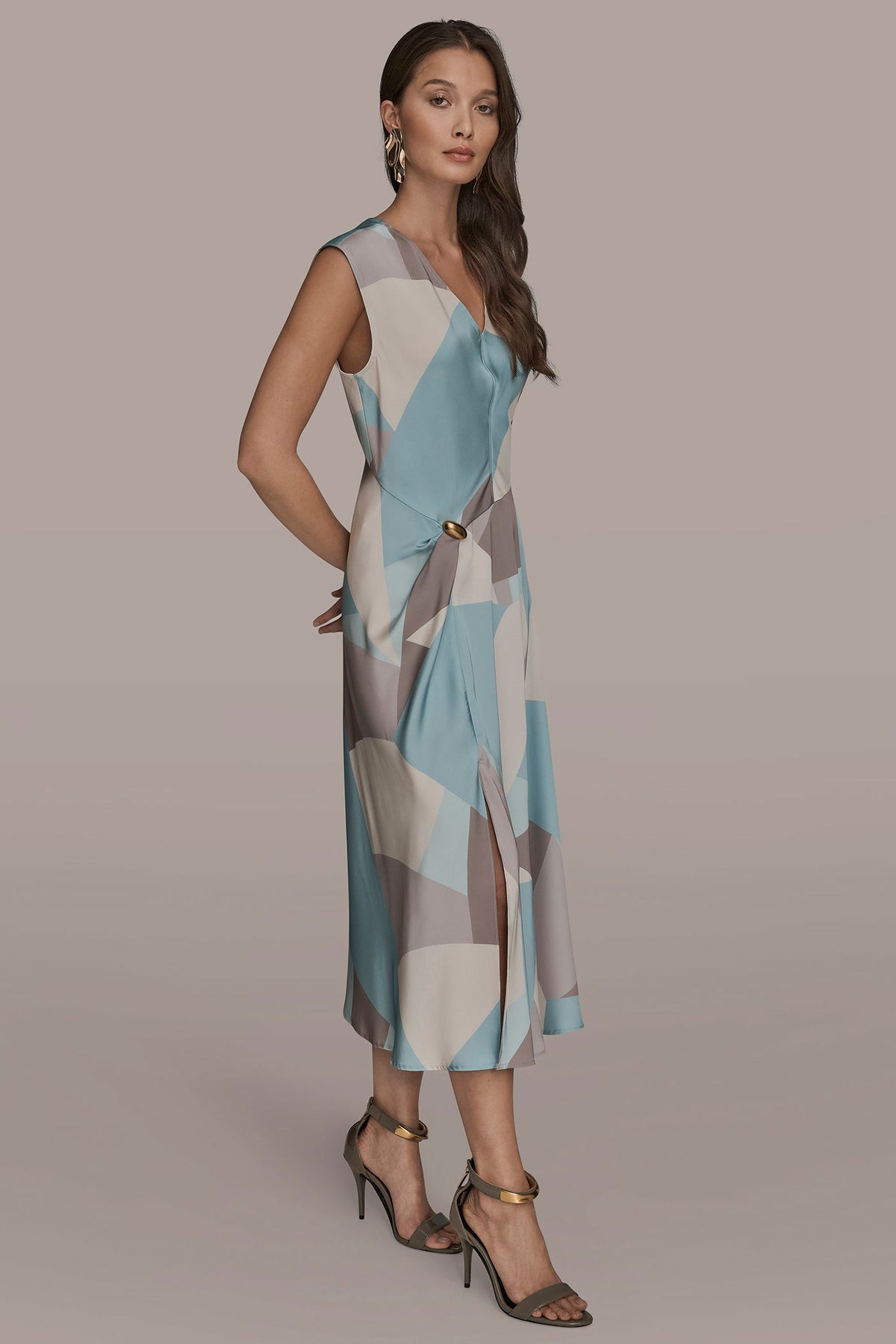 CAP SLEEVE V-NECK PRINTED MIDI DRESS - Mist Multi
