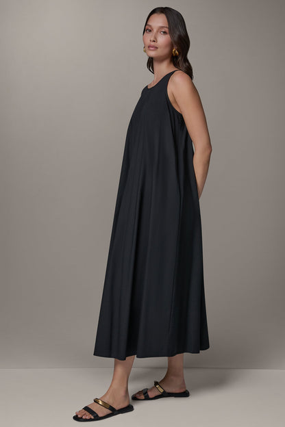 SLEEVELESS MAXI TRAPEZE DRESS - Black