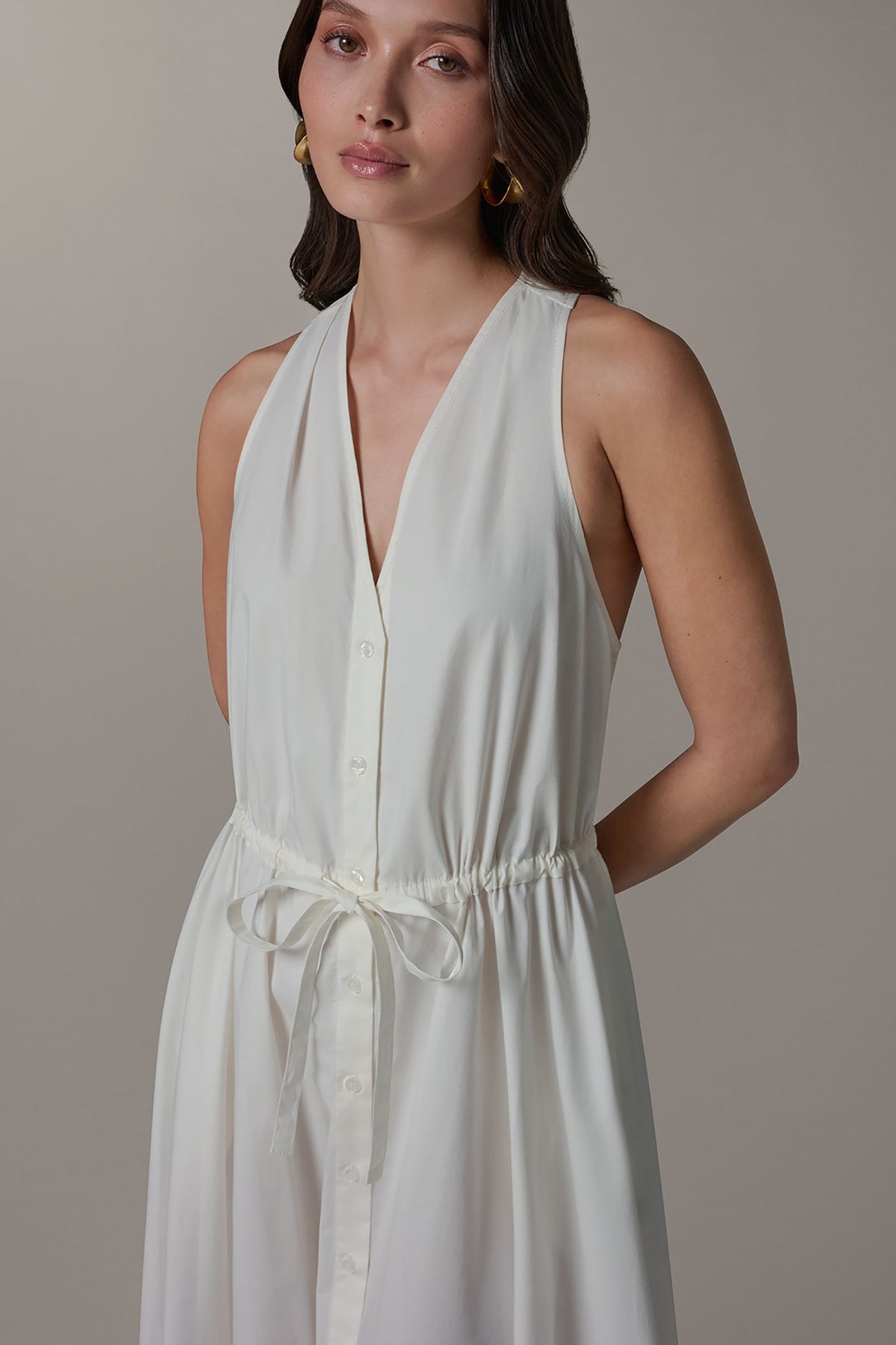 SLEEVELESS MIDI HALTER DRESS - Cream