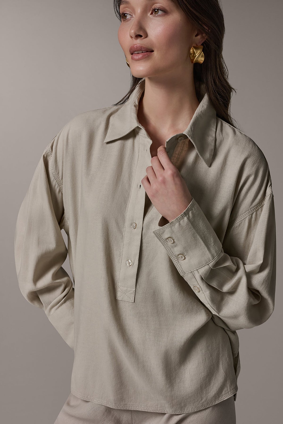 LONG SLEEVE HALF BUTTON BLOUSE - Sandstone