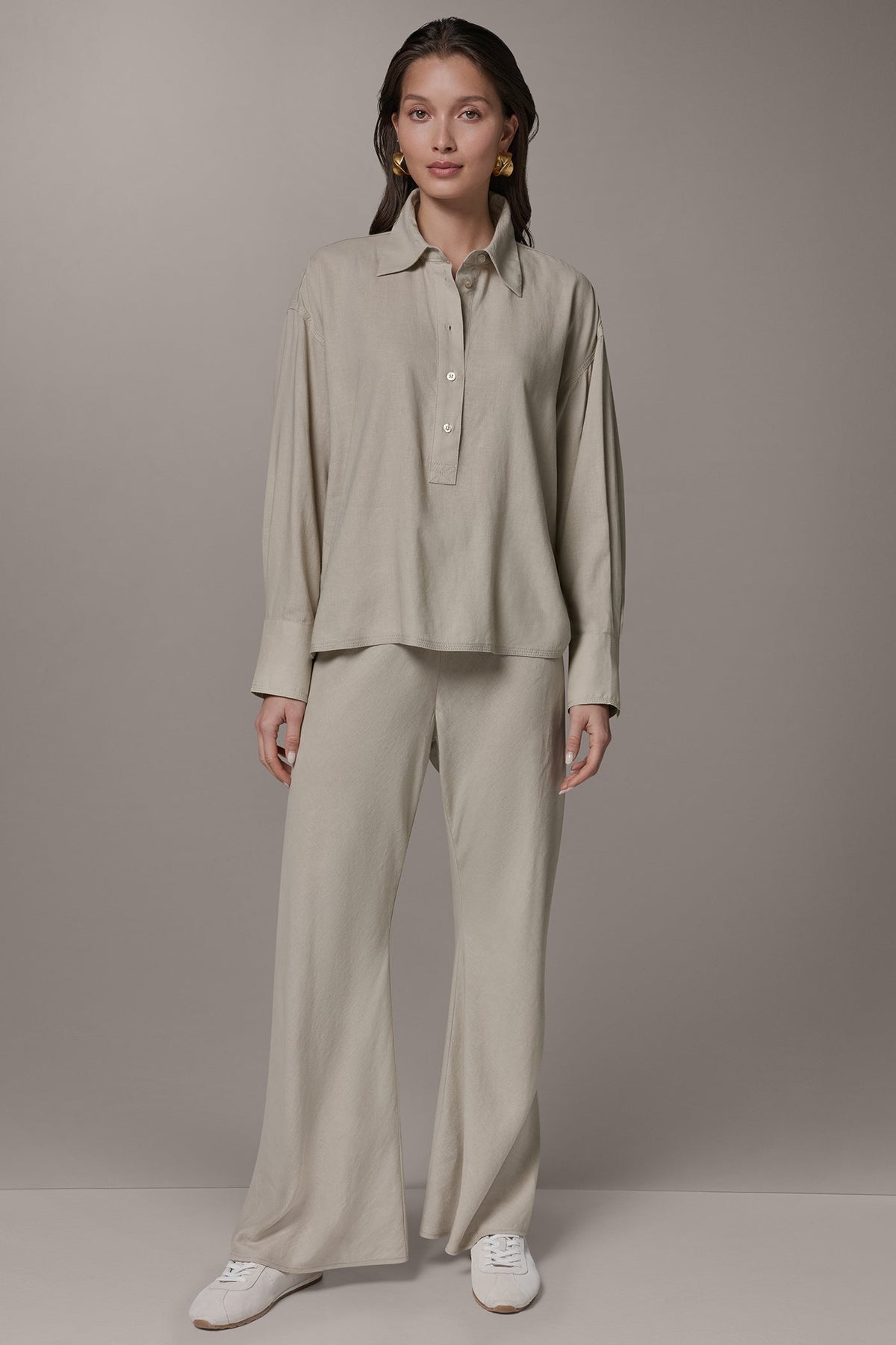 LONG SLEEVE HALF BUTTON BLOUSE - Sandstone