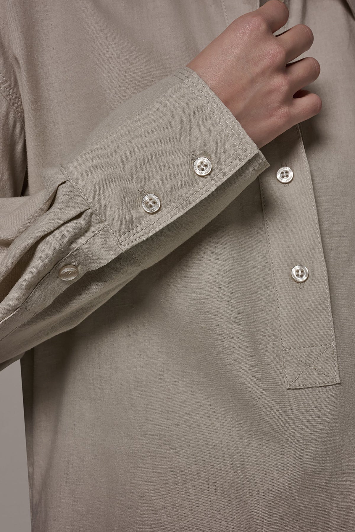 LONG SLEEVE HALF BUTTON BLOUSE - Sandstone