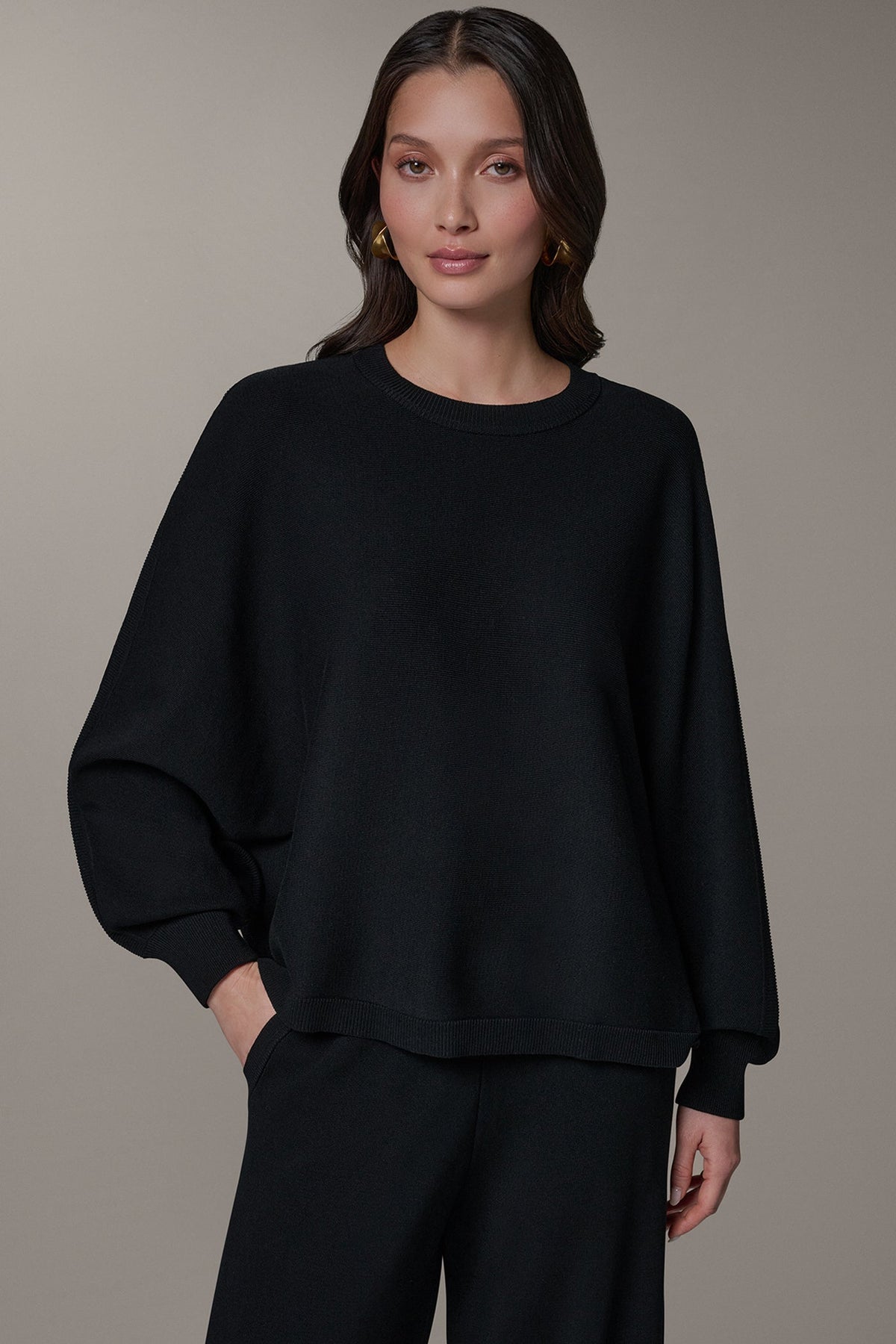 LONG DOLMAN SLEEVE SWEATER - Black