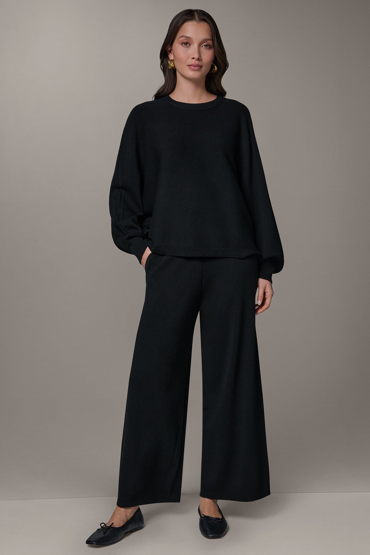 LONG DOLMAN SLEEVE SWEATER - Black