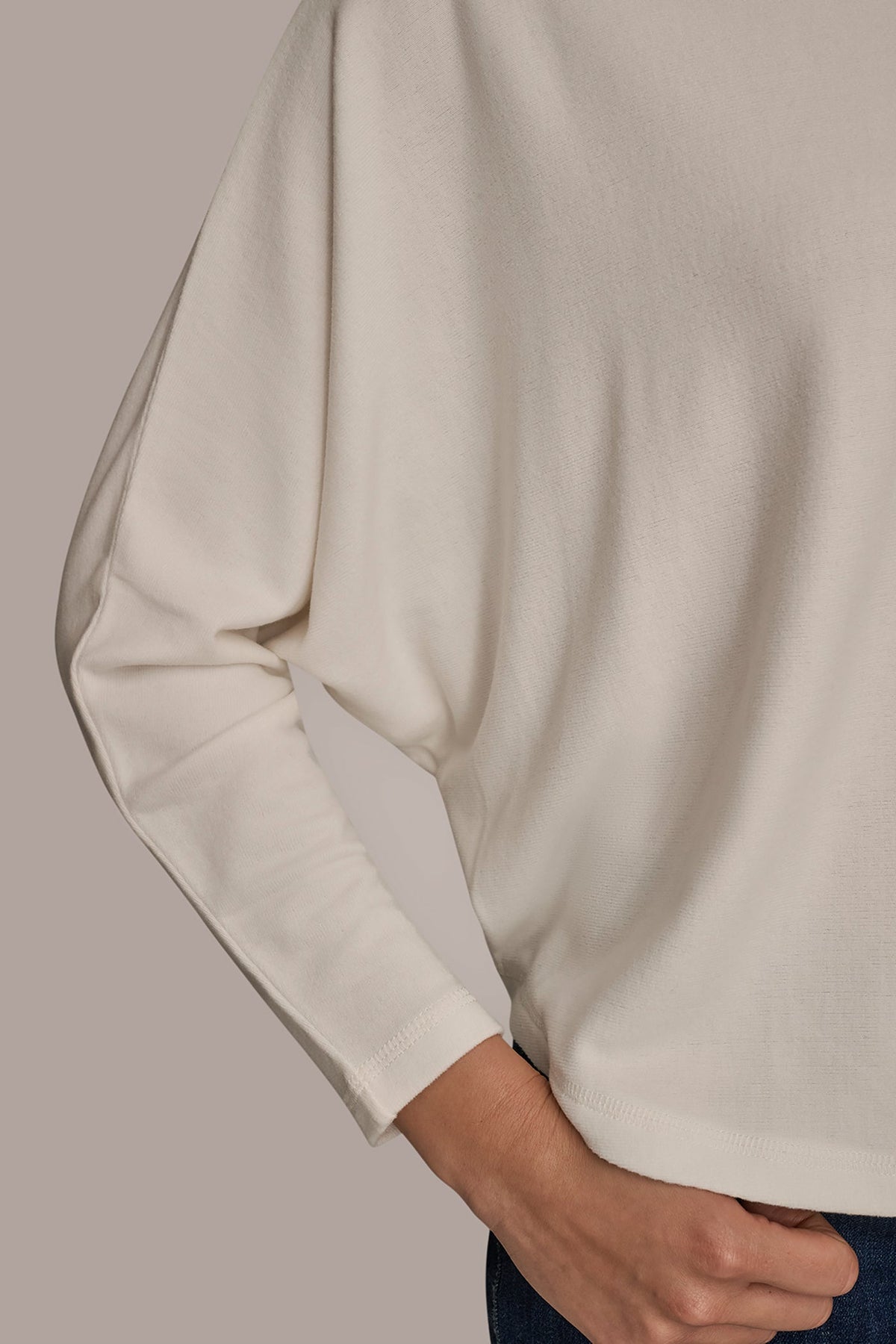 MOCK-NECK TOP - CREAM