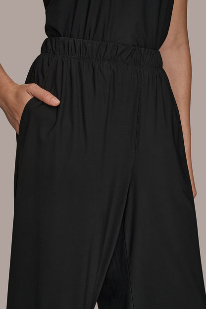 THE MODERN TRAVEL MID-RISE RELAXED ANKLE PANT - Black