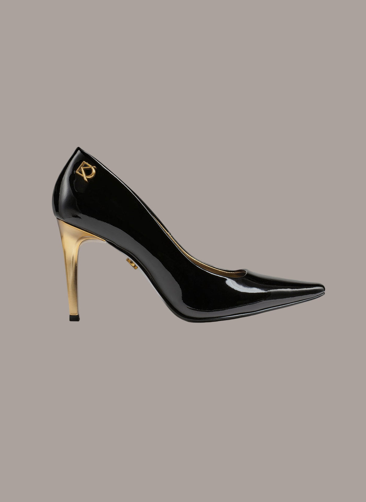 SAVITA HIGH PUMP - Black