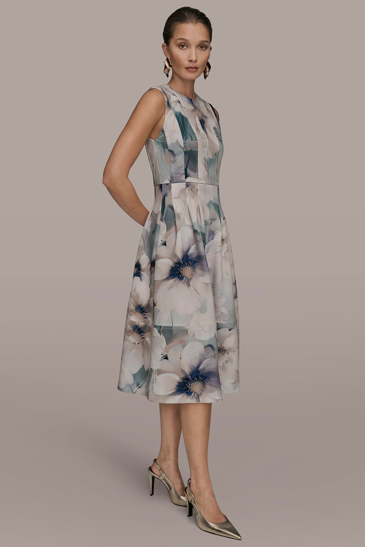 FLORAL SLEEVELESS MIDI DRESS - LAUREL MULTI