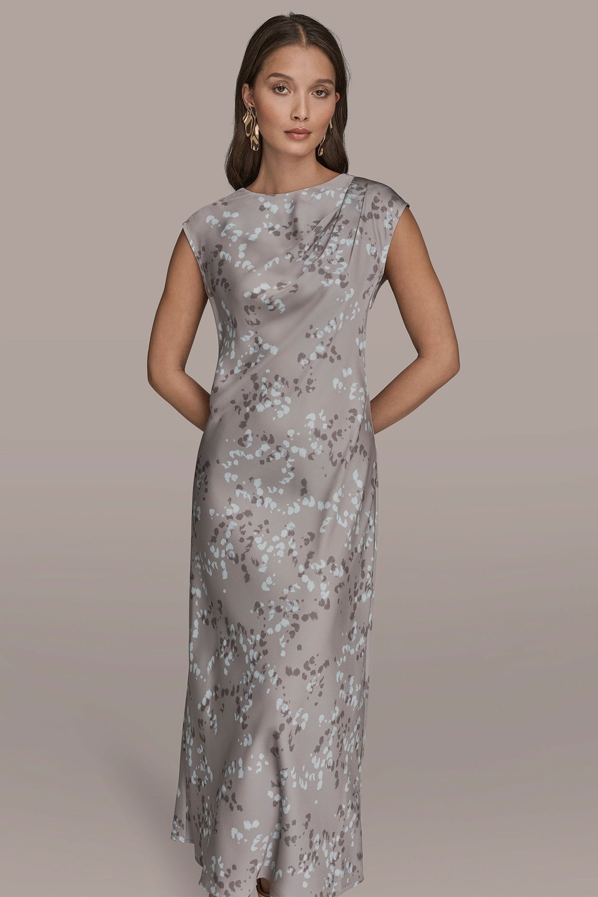 CAP SLEEVE V-NECK PRINTED MIDI DRESS - DRIFTWOOD MULTI