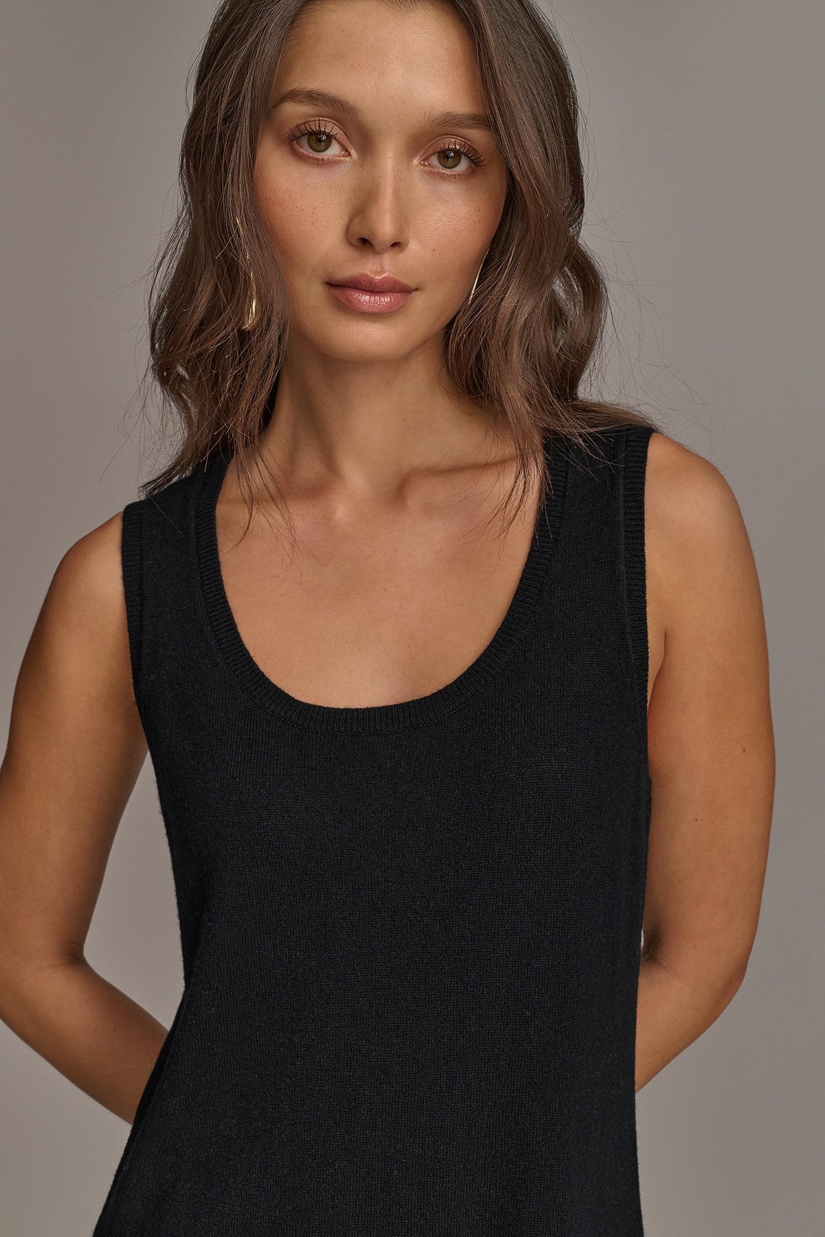 CASHMERE SLEEVELESS MIDI TANK DRESS - Black