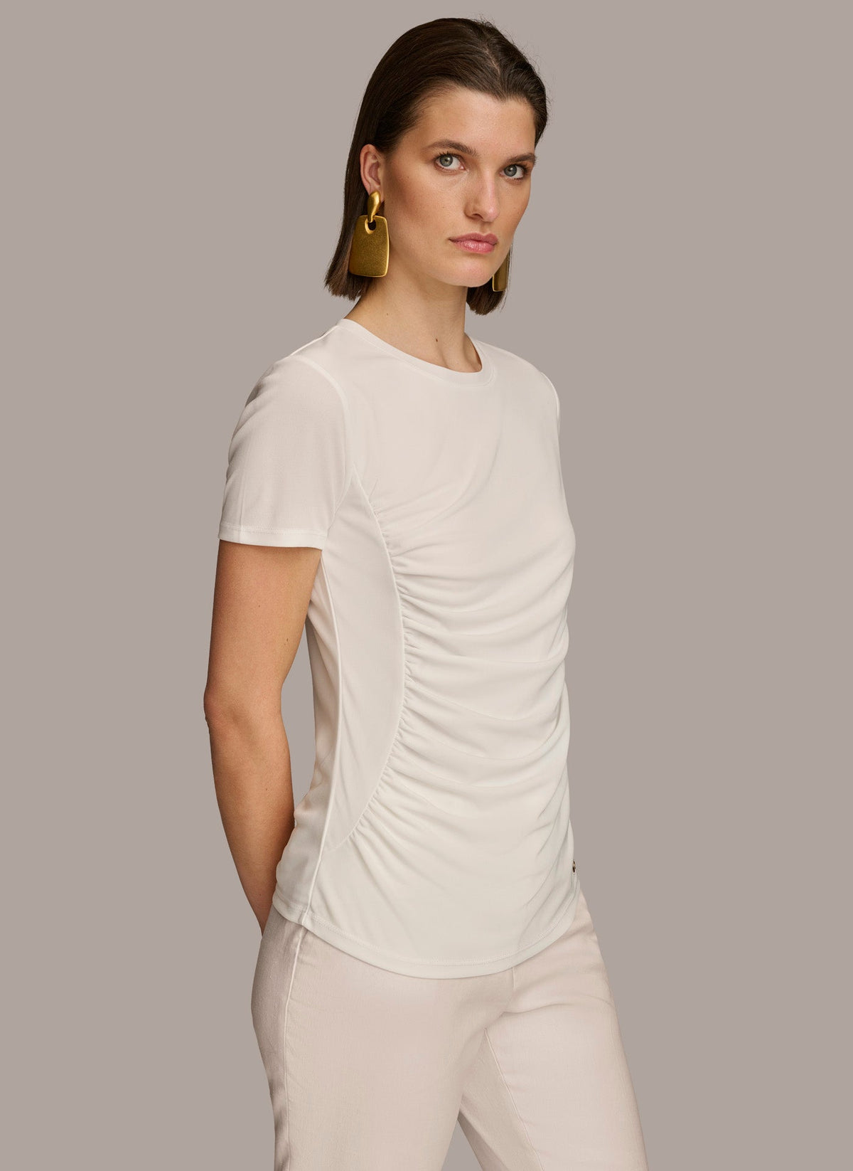 CREW NECK RUCHED TEE - Cream