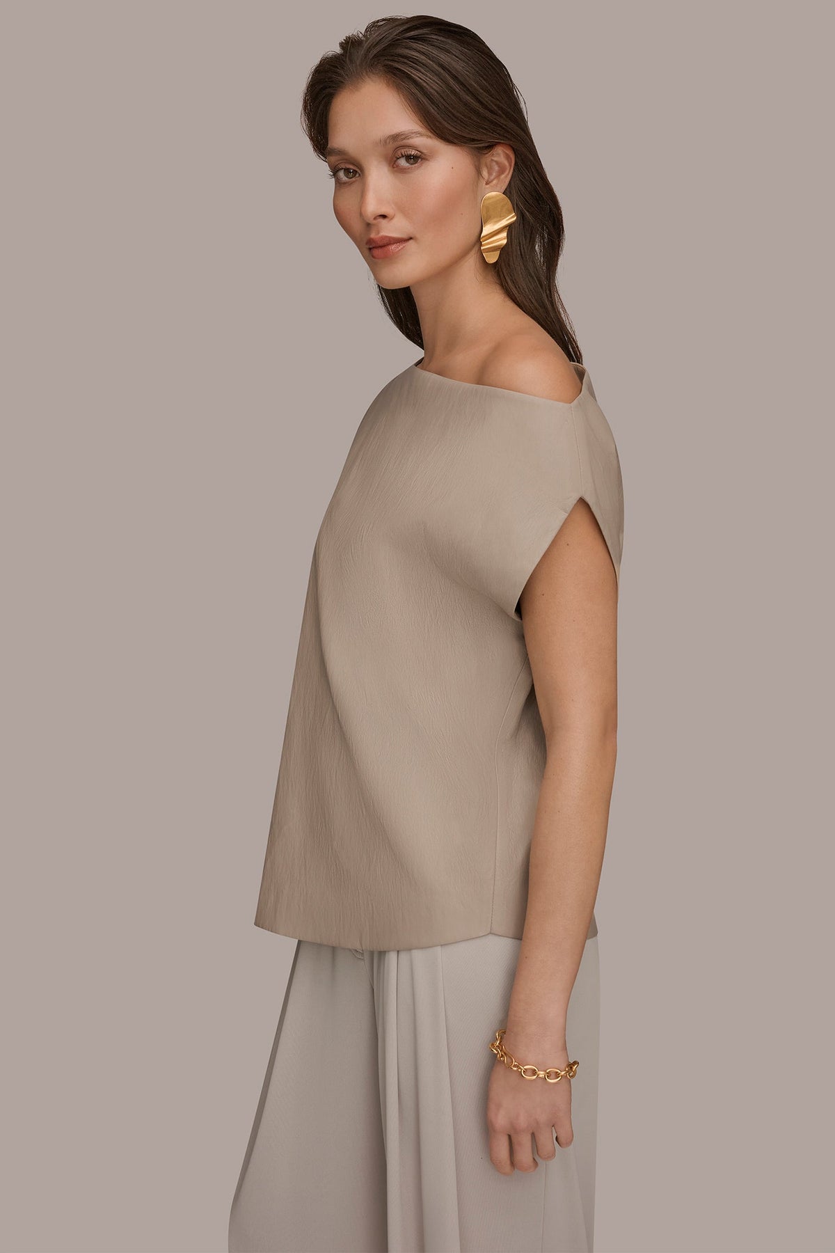 ASYMMETRIC ANGLE HEM TOP - Turin