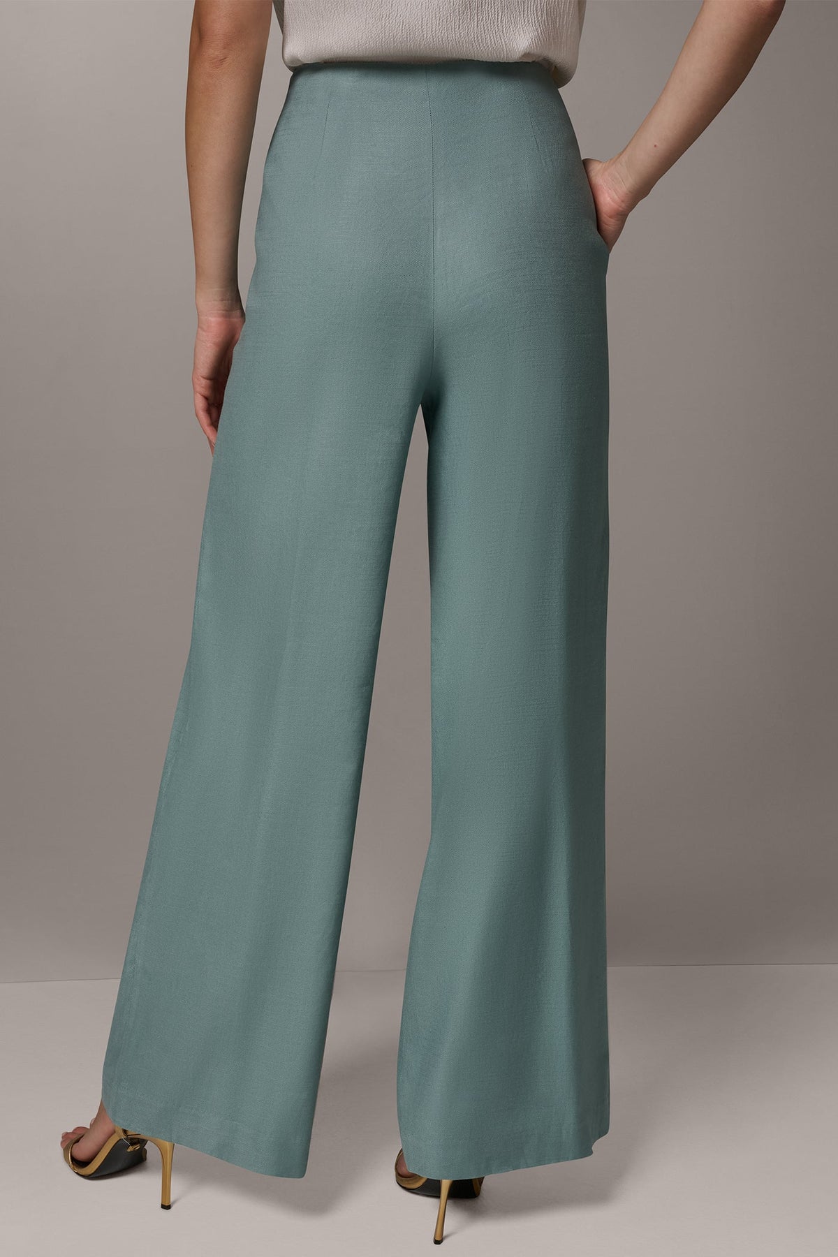 EXTRA HIGH-RISE PLEATED WIDE-LEG PANT - Waterlily