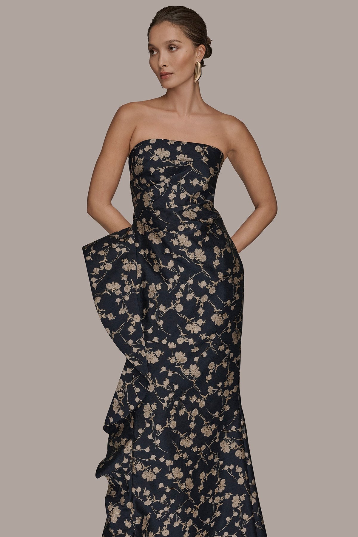 STRAPLESS FLORAL RUFFLED HIGH-SPLIT GOWN - NIGHTFALL/VELLUM MULTI