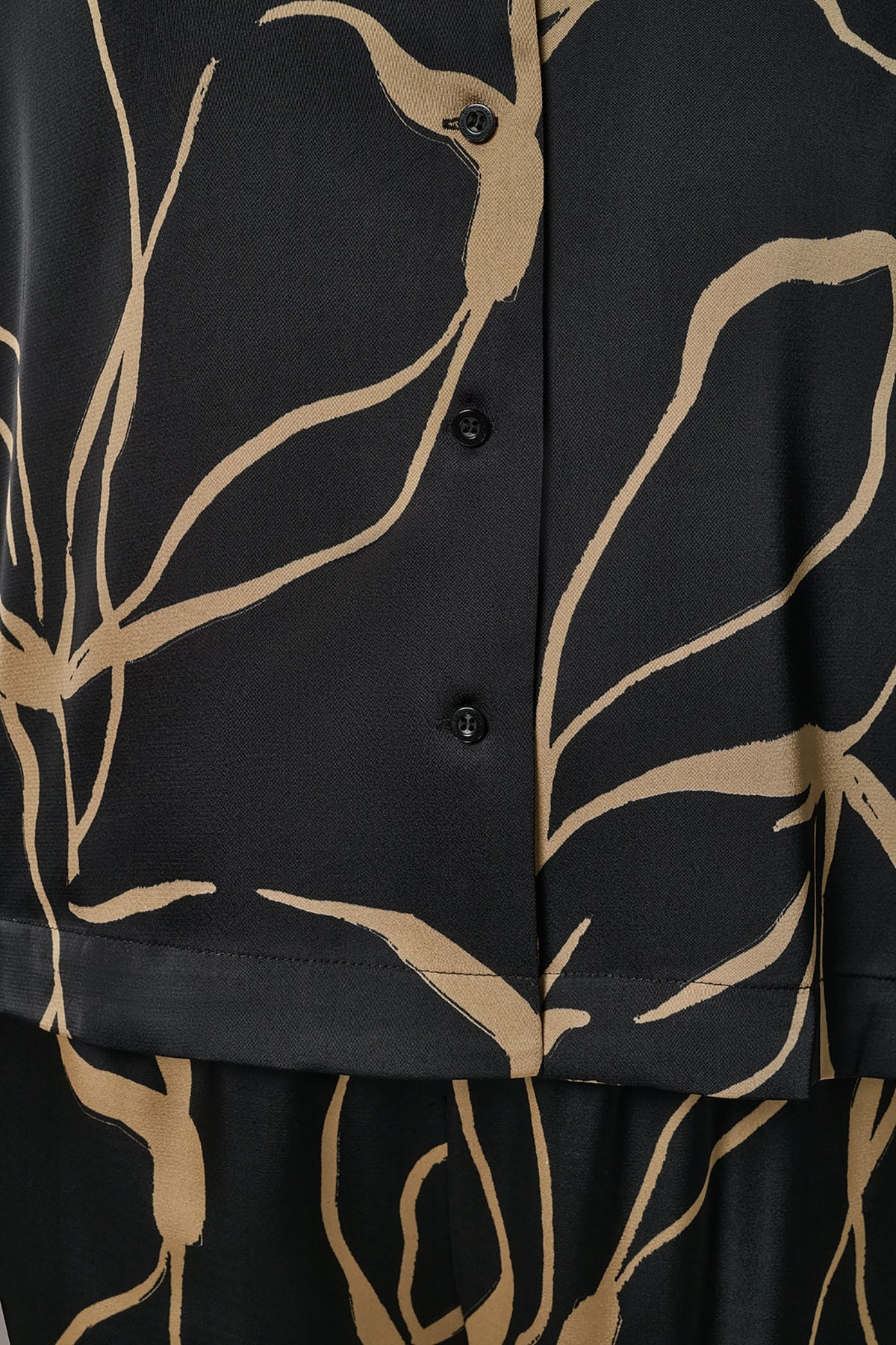 LONG SLEEVE PRINT BLOUSE - Black /Fawn