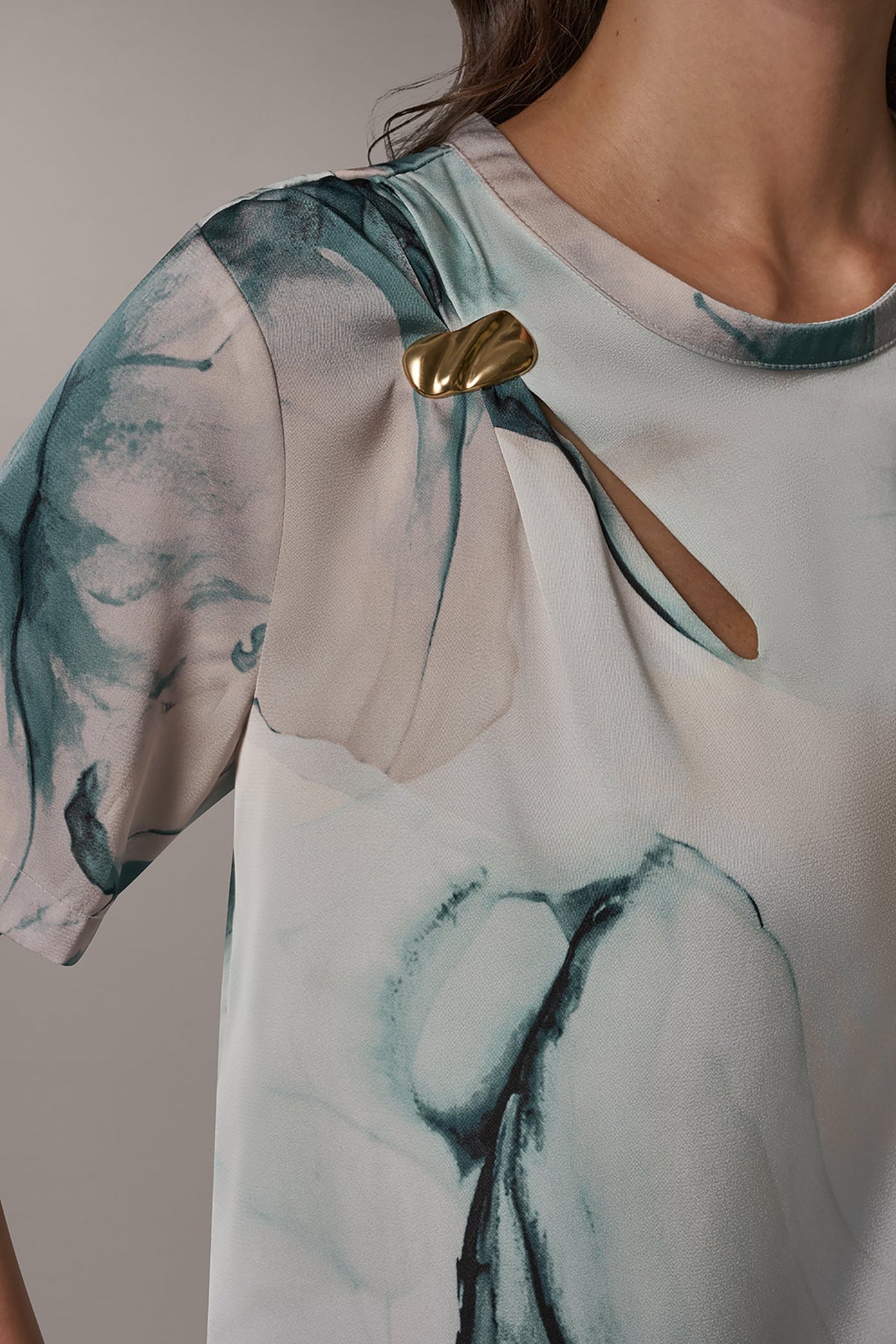 MARBLE GOLD-TONE EMBELLISHED SHOULDER TOP - Skylight Multi