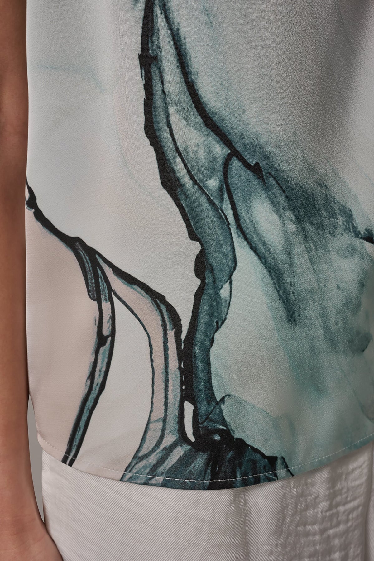 MARBLE GOLD-TONE EMBELLISHED SHOULDER TOP - Skylight Multi